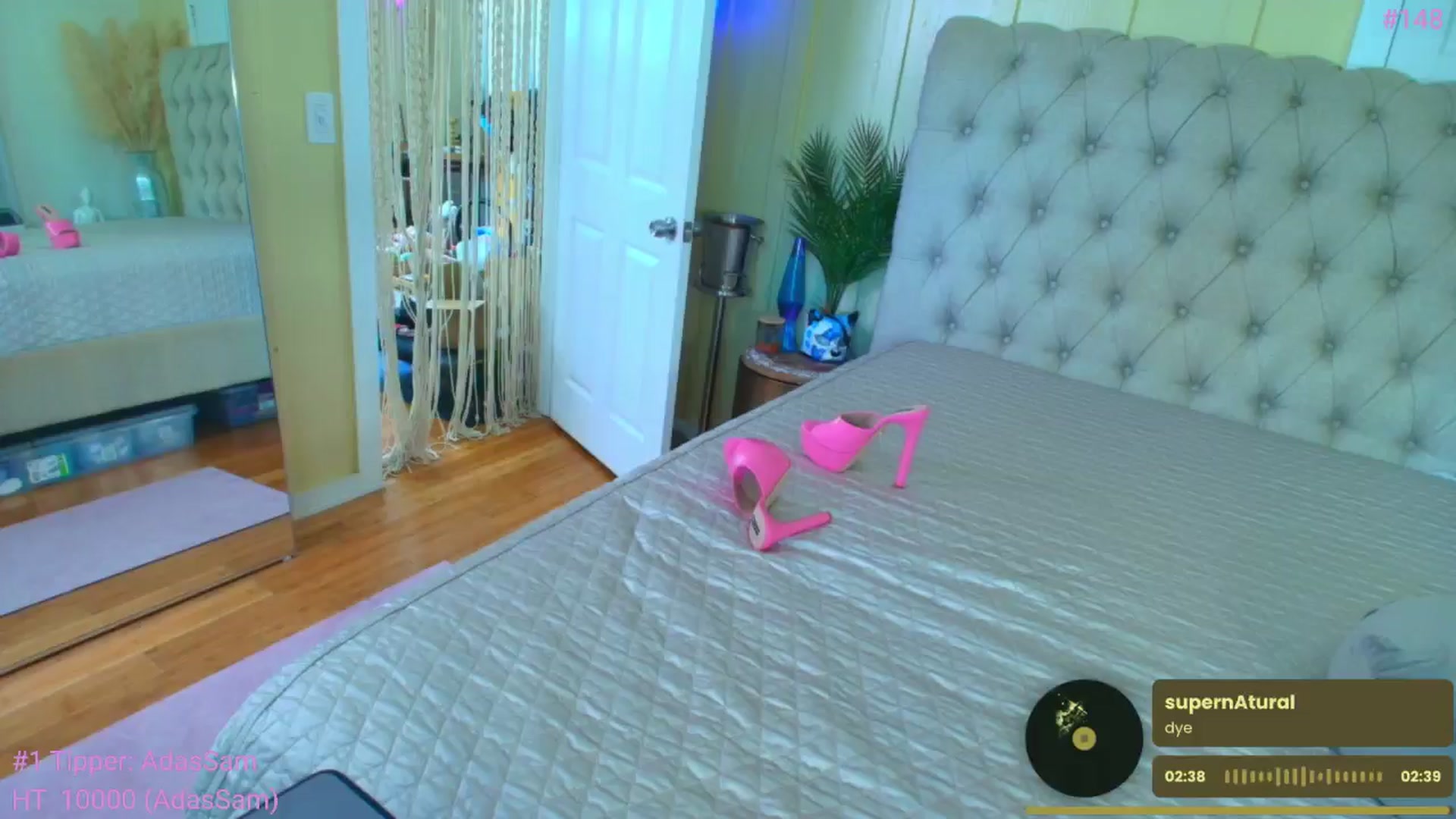 Gallery image thumbnail from ada_lovelace's myfreecams stream on, 06/06/2025, 01:12 image 6 of 20