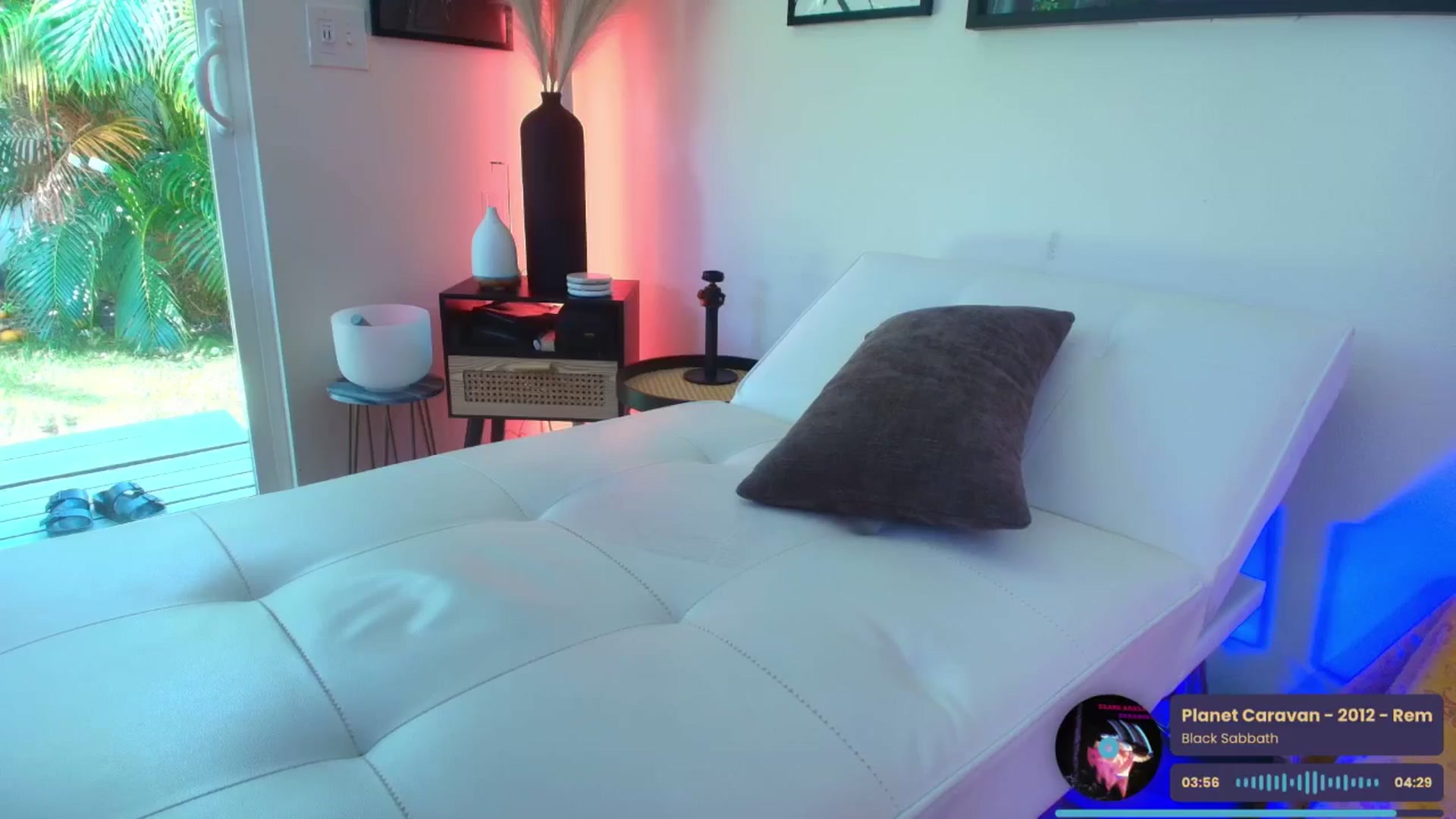 Gallery image thumbnail from ada_lovelace's myfreecams stream on, 06/11/2025, 01:32 image 18 of 20