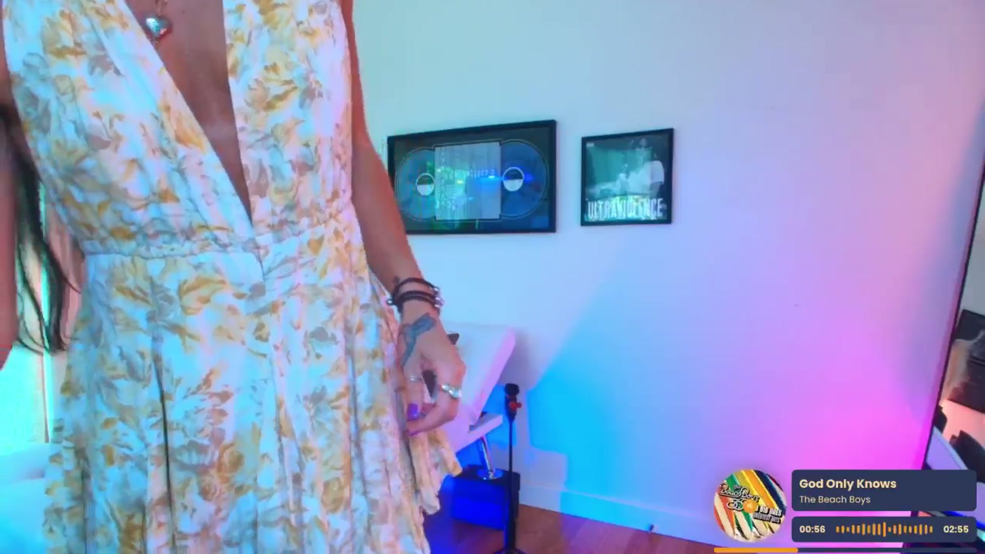 Gallery image thumbnail from ada_lovelace's myfreecams stream on, 06/14/2025, 01:53 image 11 of 20
