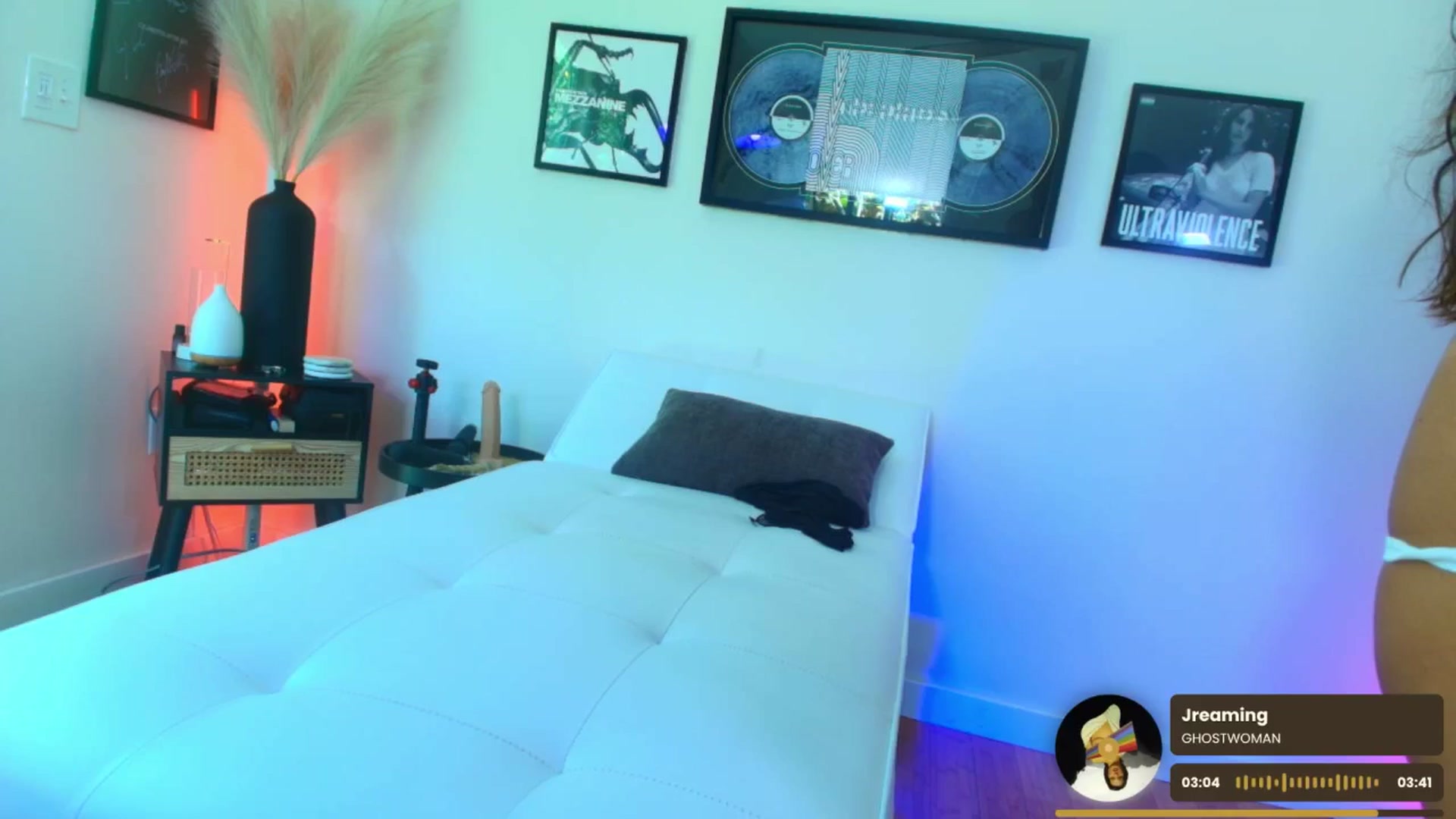 Gallery image thumbnail from ada_lovelace's myfreecams stream on, 06/27/2025, 24:55 image 14 of 20