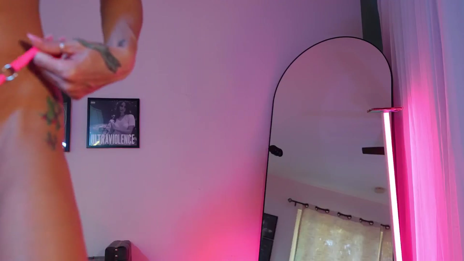 Gallery image thumbnail from ada_lovelace's myfreecams stream on, 09/30/2025, 04:07 image 18 of 20