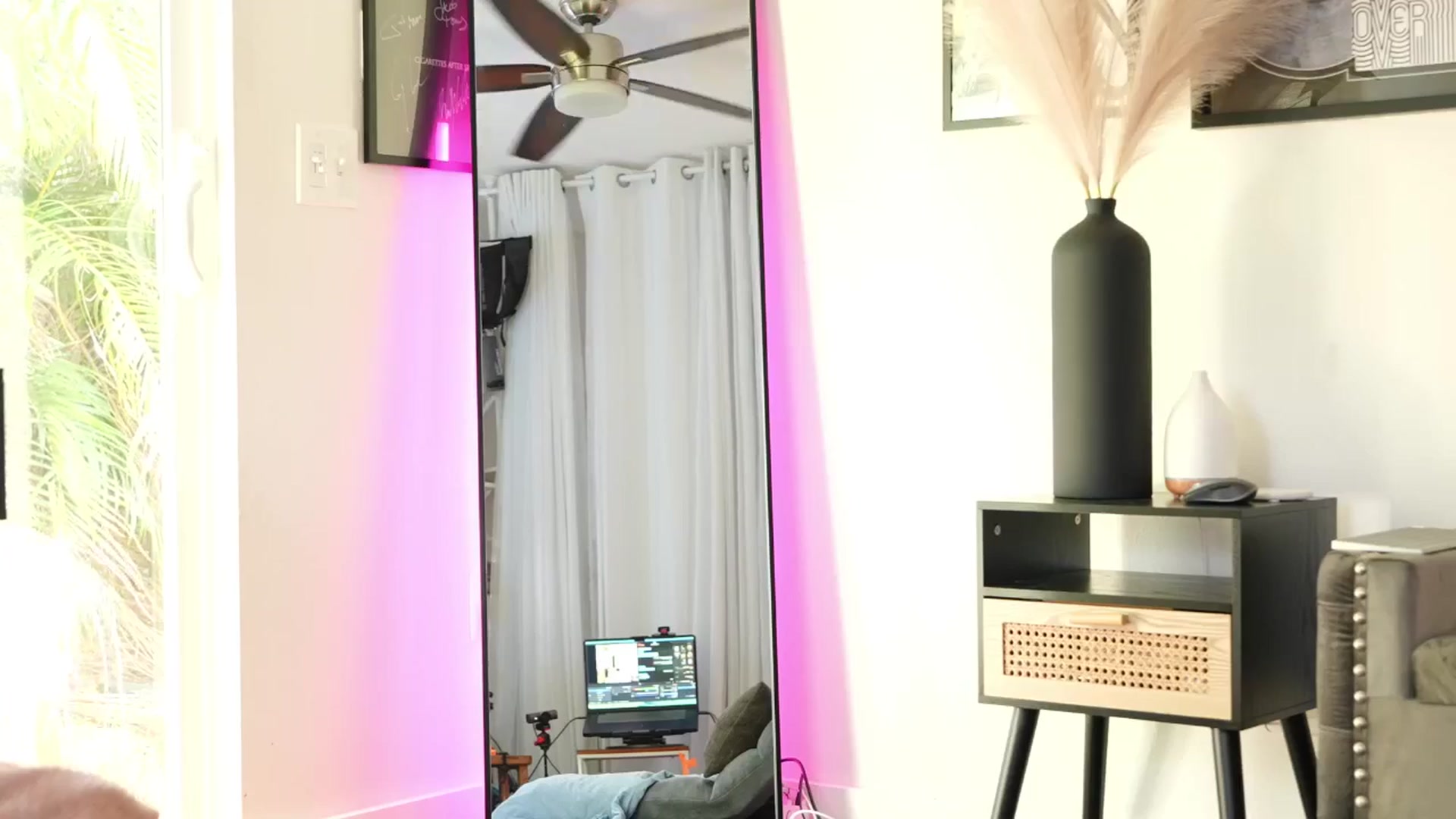 Gallery image thumbnail from ada_lovelace's myfreecams stream on, 10/19/2025, 04:45 image 11 of 20