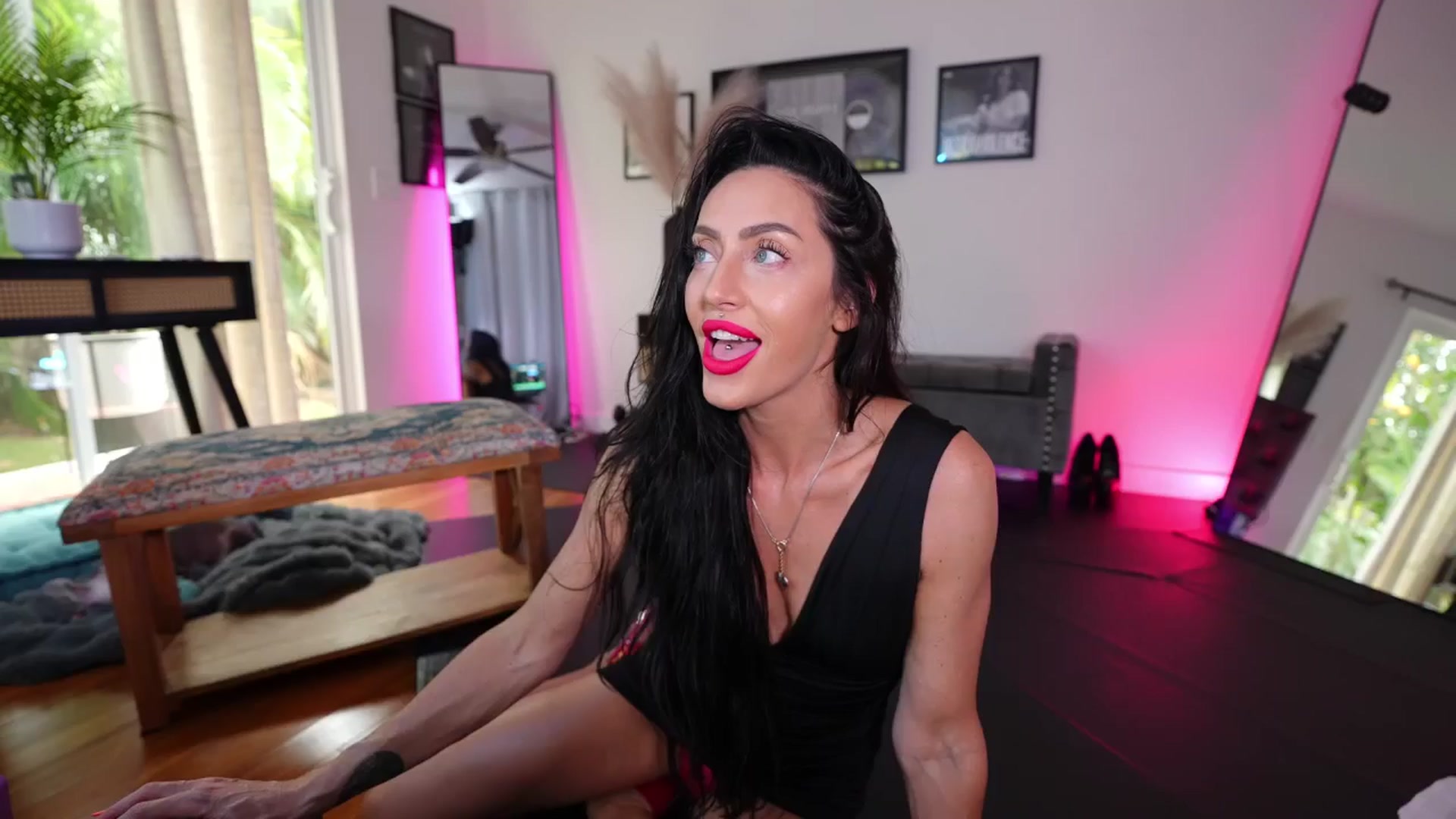 Gallery image thumbnail from ada_lovelace's myfreecams stream on, 10/22/2025, 01:40 image 20 of 20