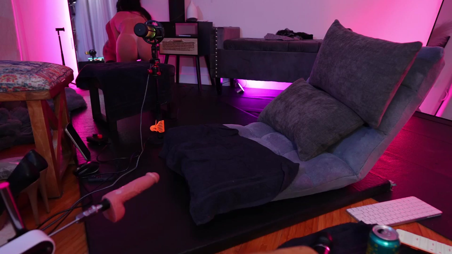 Gallery image thumbnail from ada_lovelace's myfreecams stream on, 10/31/2025, 07:15 image 2 of 20