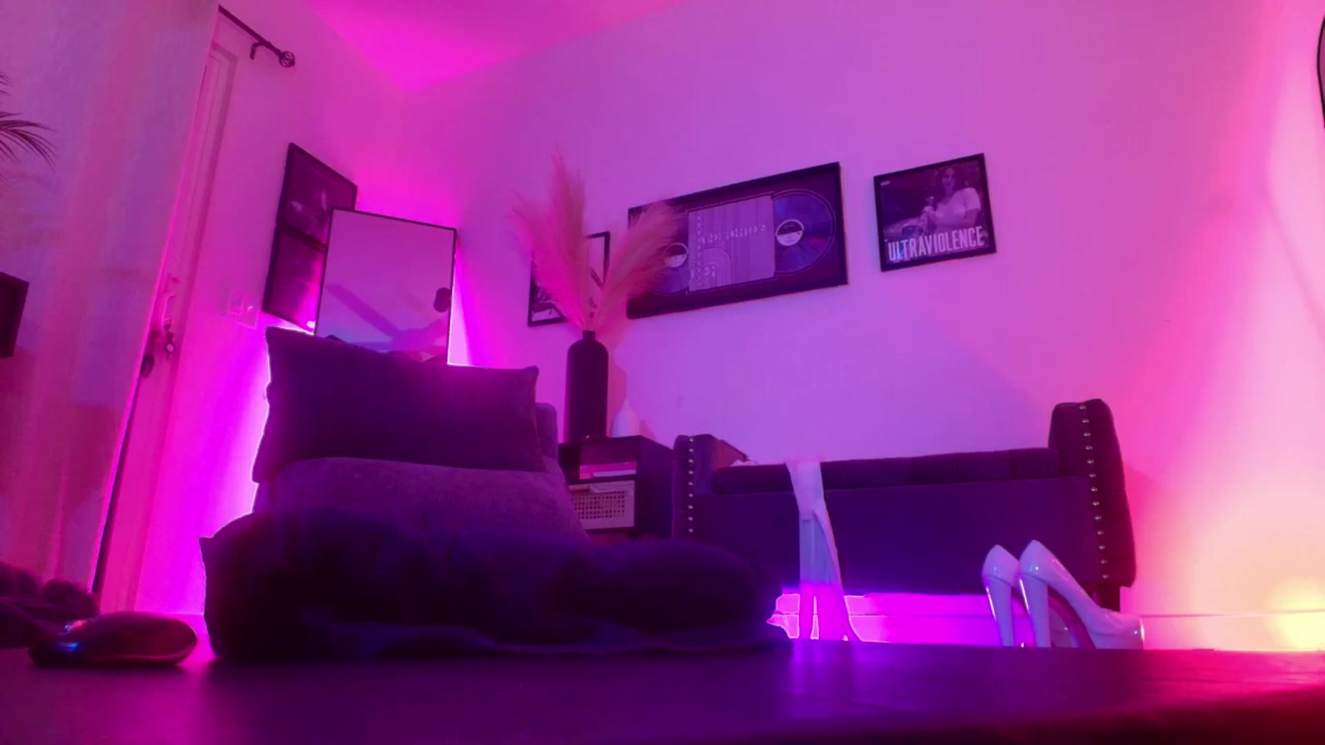 Gallery image thumbnail from ada_lovelace's myfreecams stream on, 11/09/2025, 05:27 image 18 of 20