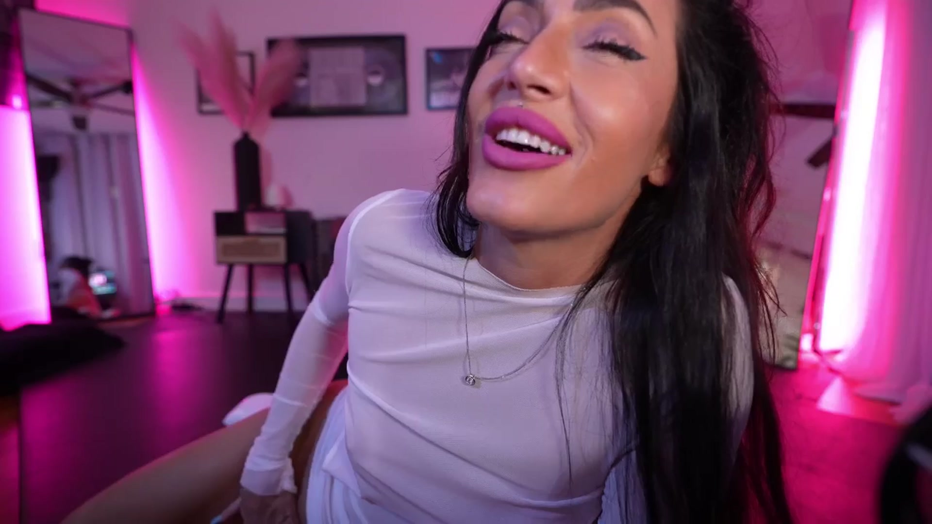 Gallery image thumbnail from ada_lovelace's myfreecams stream on, 11/09/2025, 05:27 image 11 of 20