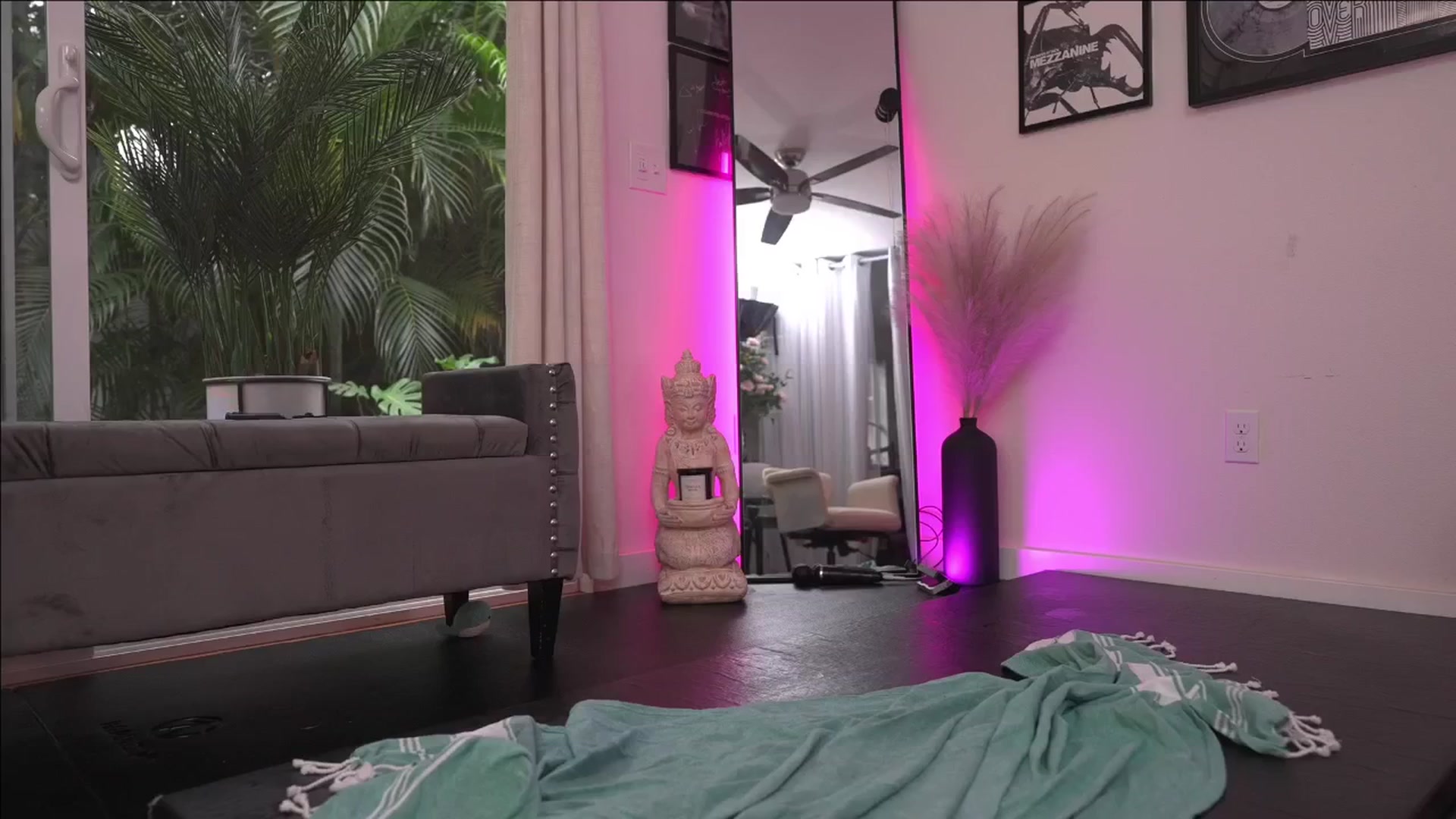 Gallery image thumbnail from ada_lovelace's myfreecams stream on, 12/31/2025, 04:12 image 17 of 20