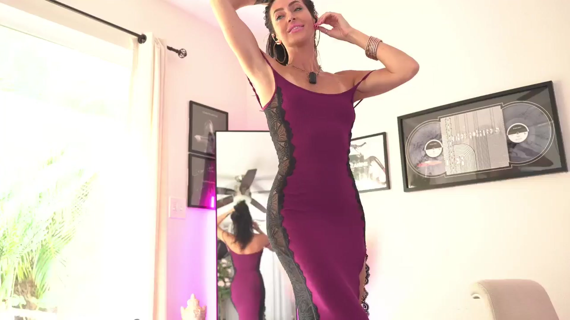 Gallery image thumbnail from ada_lovelace's myfreecams stream on, 01/10/2026, 24:03 image 7 of 20