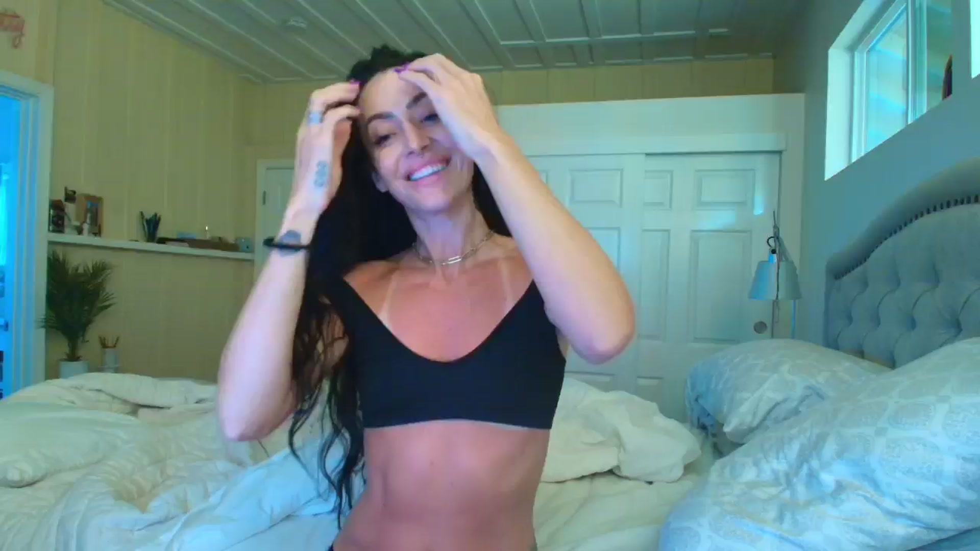 Gallery image thumbnail from ada_lovelace's myfreecams stream on, 01/28/2026, 03:56 image 11 of 20