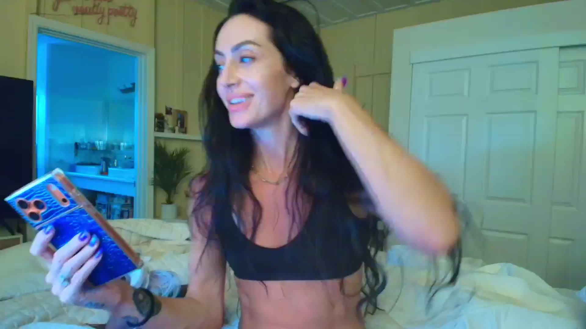 Gallery image thumbnail from ada_lovelace's myfreecams stream on, 01/28/2026, 03:56 image 18 of 20