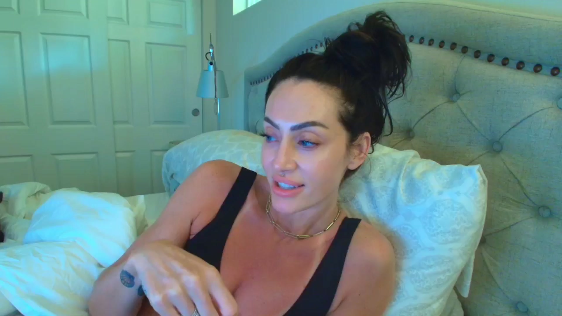Gallery image thumbnail from ada_lovelace's myfreecams stream on, 01/28/2026, 03:56 image 2 of 20