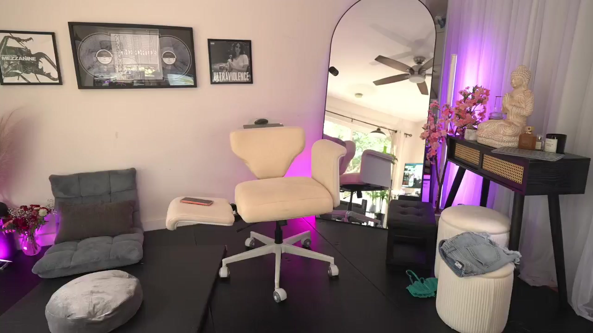 Gallery image thumbnail from ada_lovelace's myfreecams stream on, 02/17/2026, 01:31 image 10 of 20