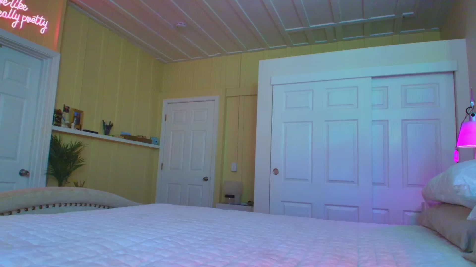 Gallery image thumbnail from ada_lovelace's myfreecams stream on, 03/29/2026, 03:20 image 9 of 20