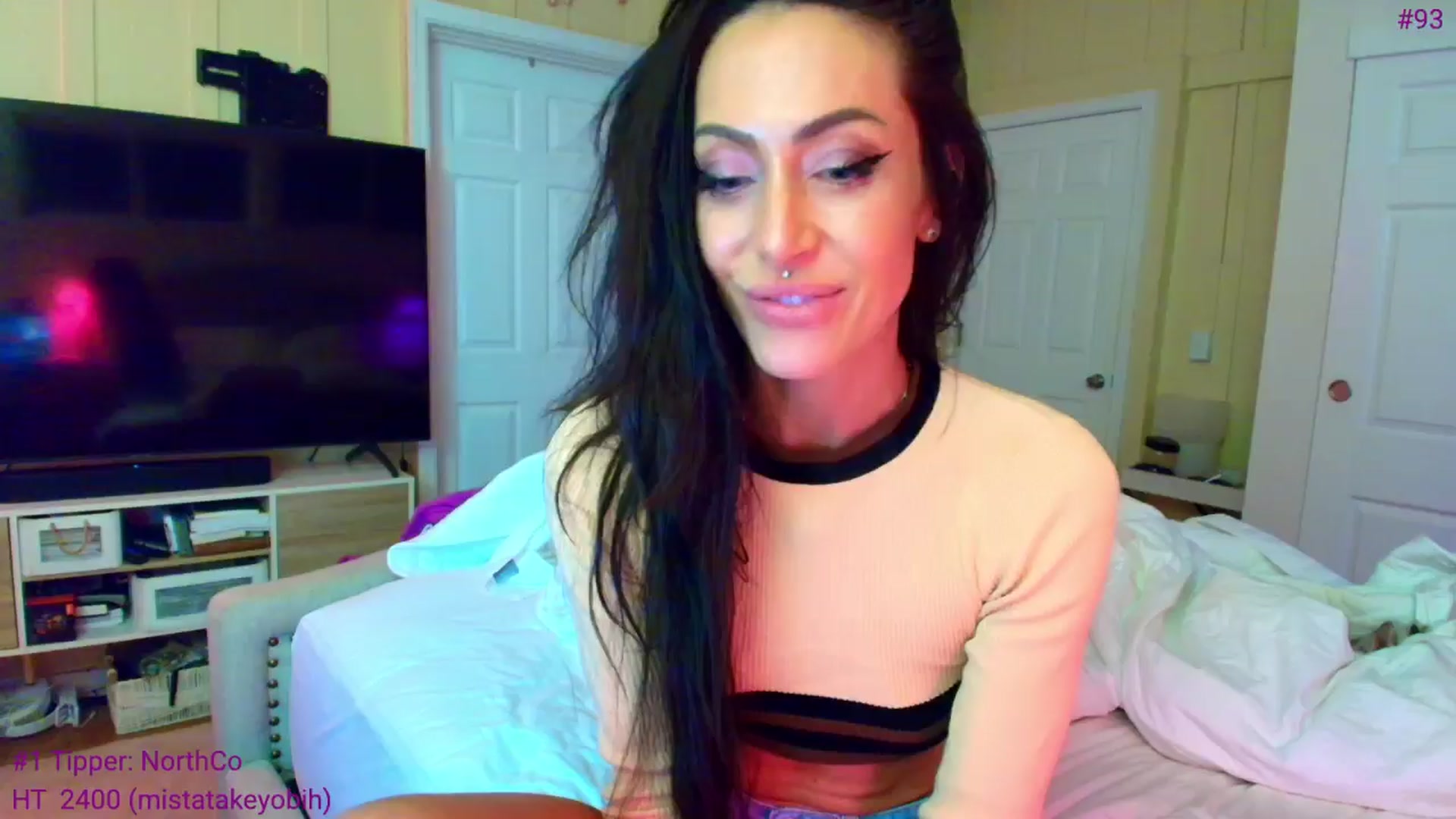 Gallery image thumbnail from ada_lovelace's myfreecams stream on, 04/16/2026, 06:04 image 17 of 20