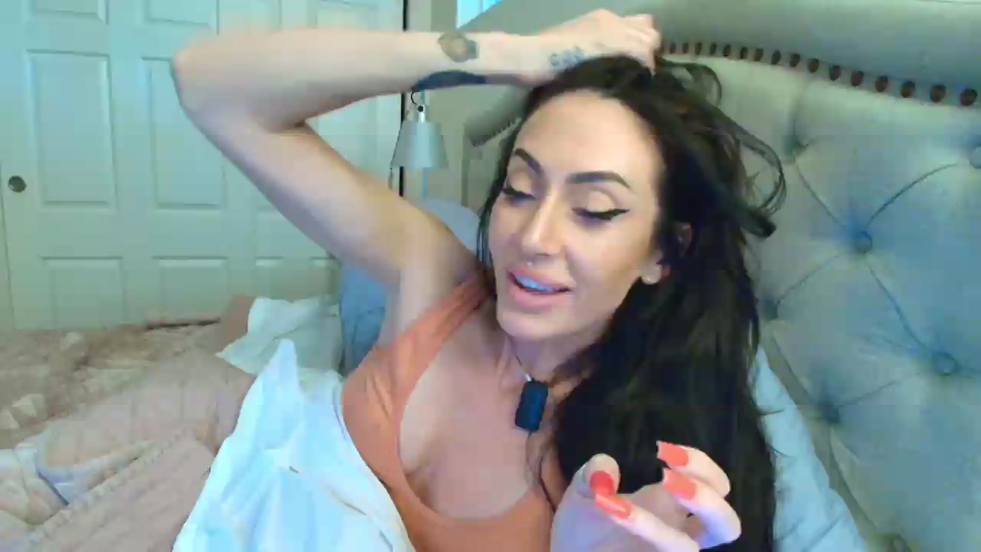Gallery image thumbnail from ada_lovelace's myfreecams stream on, 05/26/2026, 03:43 image 13 of 20