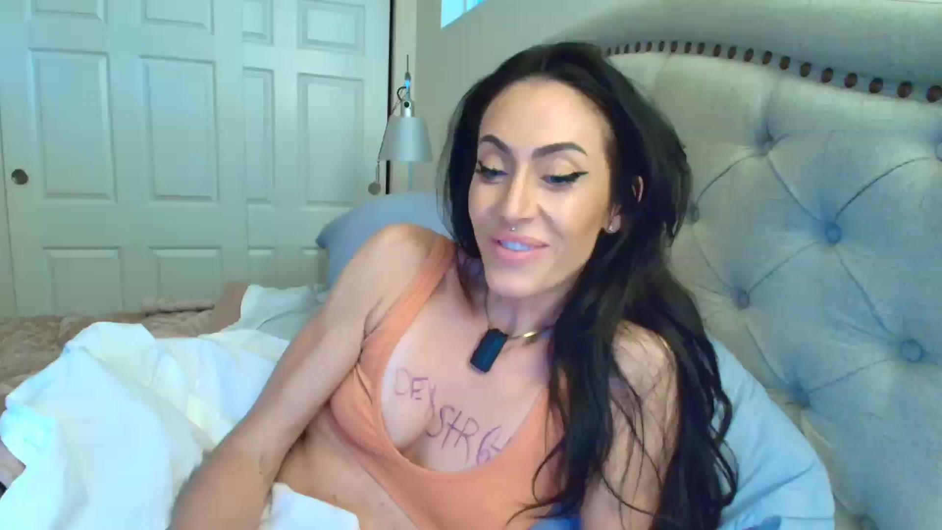 Gallery image thumbnail from ada_lovelace's myfreecams stream on, 05/26/2026, 03:43 image 2 of 20