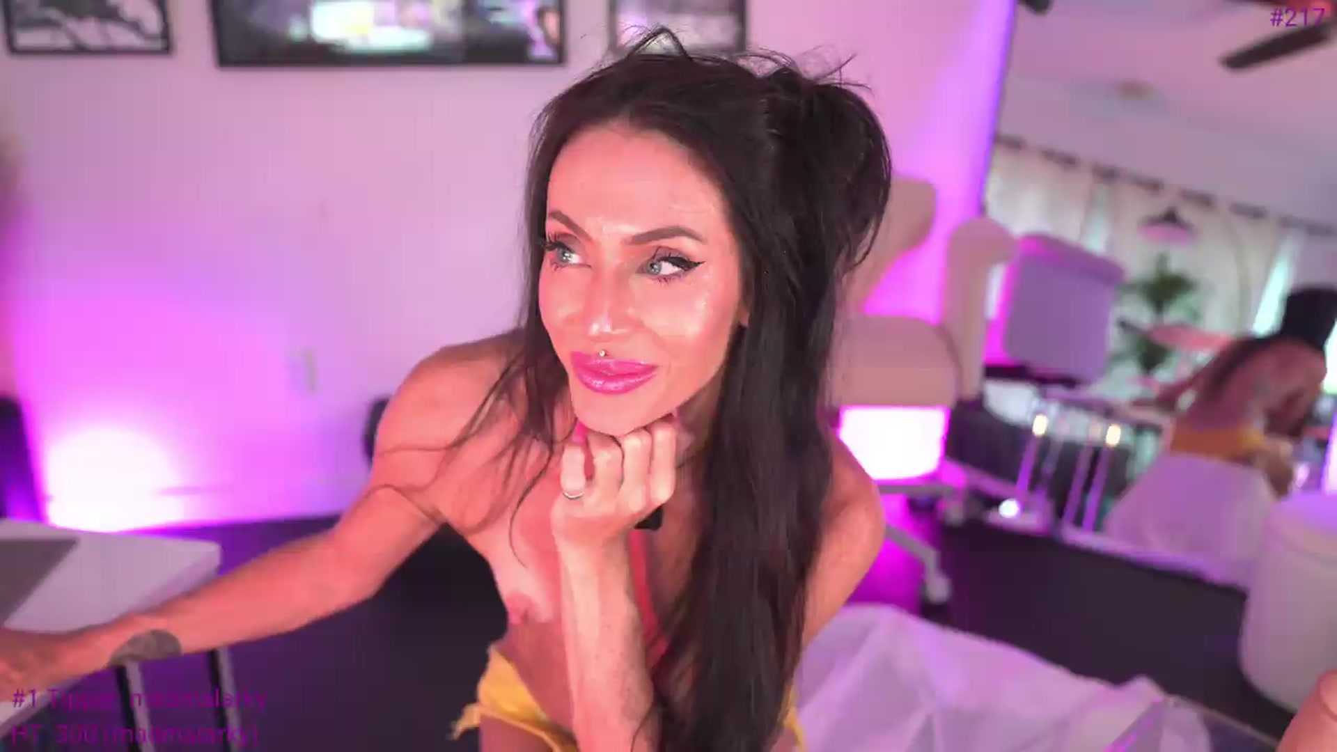 Gallery image thumbnail from ada_lovelace's myfreecams stream on, 06/04/2026, 04:11 image 17 of 20