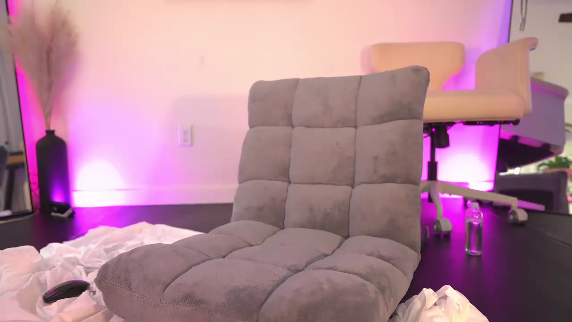 Gallery image thumbnail from ada_lovelace's myfreecams stream on, 07/11/2026, 02:01 image 16 of 20