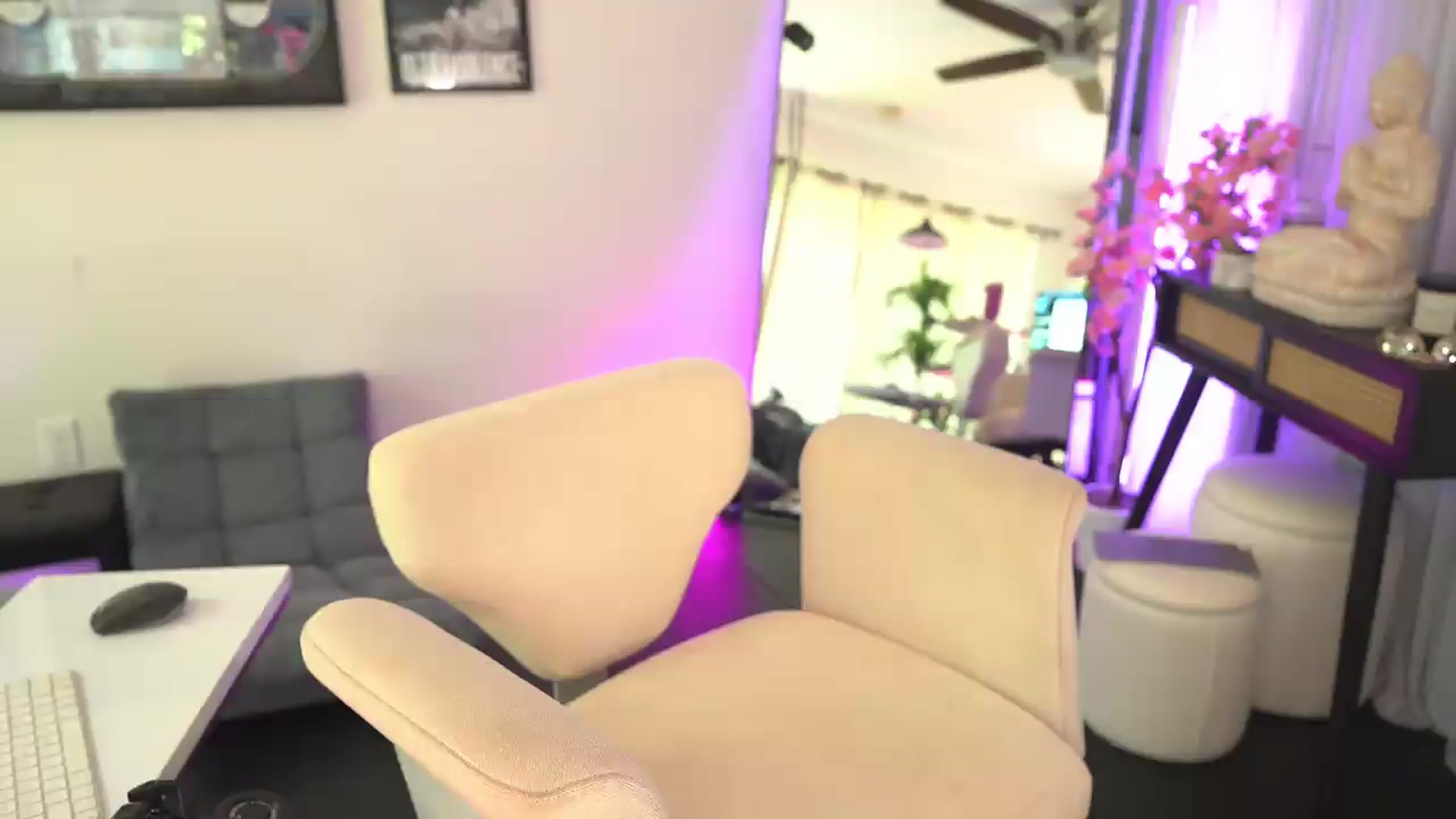 Gallery image thumbnail from ada_lovelace's myfreecams stream on, 07/23/2026, 03:54 image 4 of 20