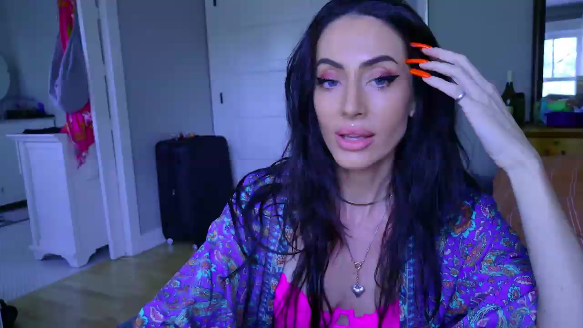 Gallery image thumbnail from ada_lovelace's myfreecams stream on, 08/12/2026, 22:35 image 1 of 20