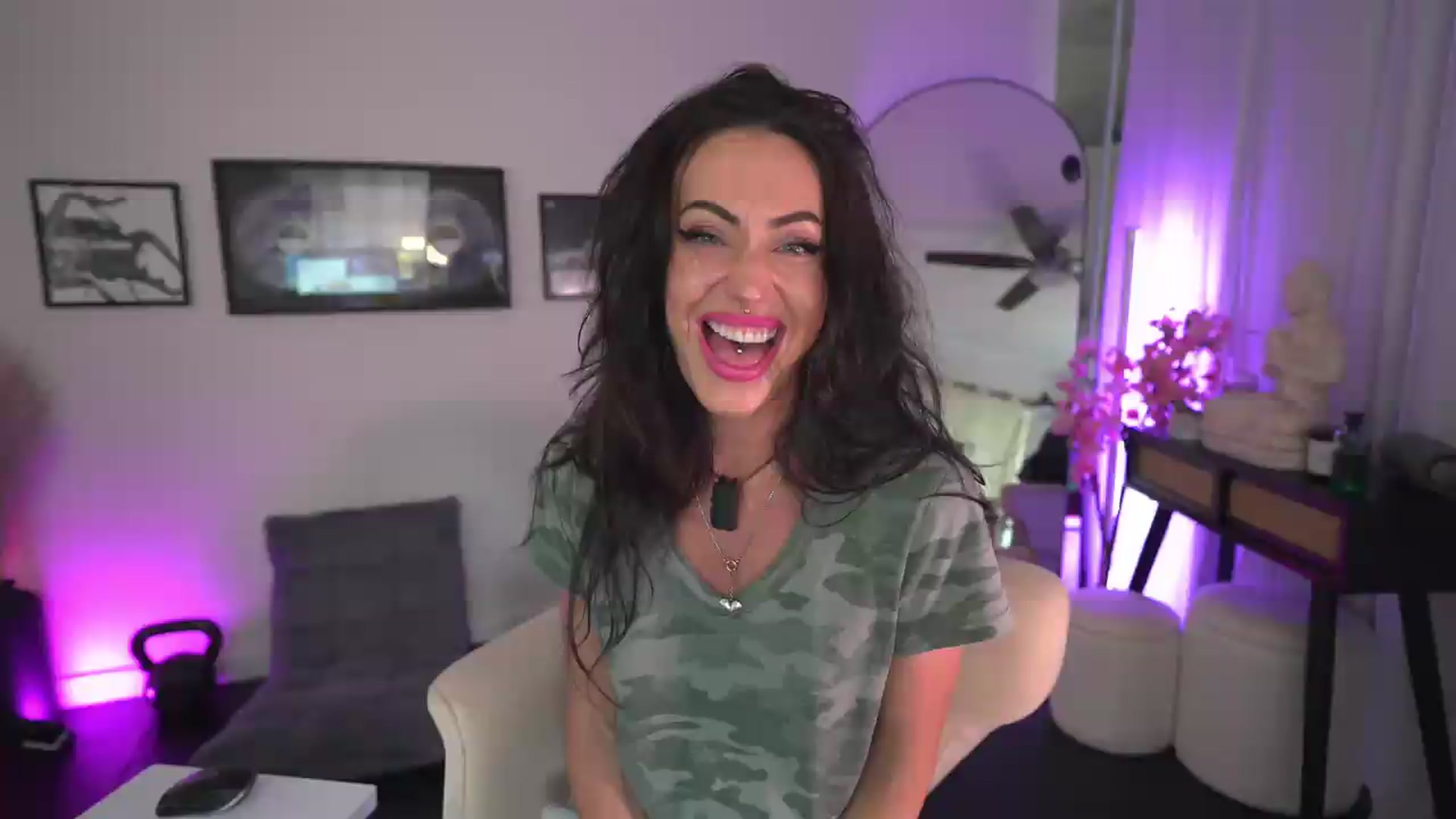 Gallery image thumbnail from ada_lovelace's myfreecams stream on, 09/06/2026, 05:30 image 2 of 20