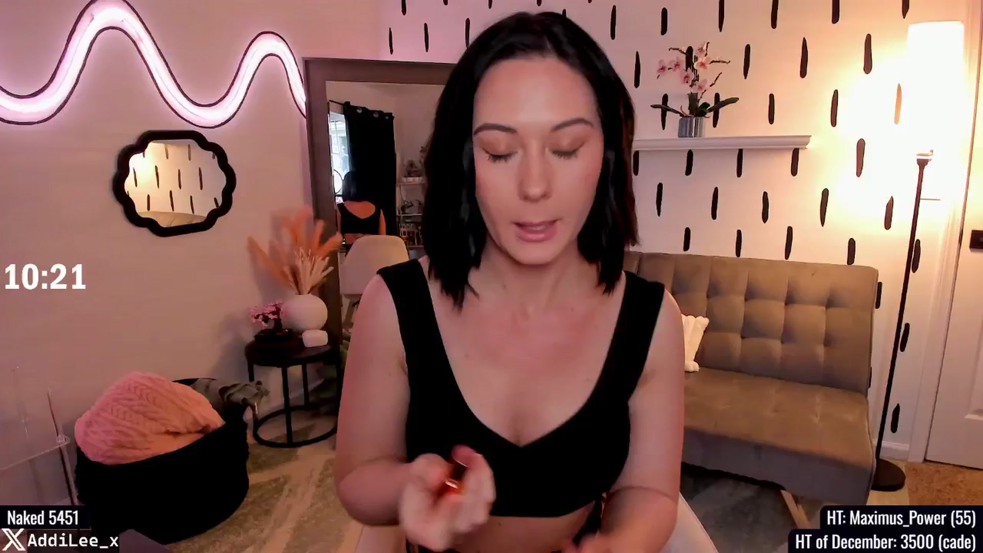 Gallery image thumbnail from addi_x's myfreecams stream on, 12/17/2024, 20:56 image 11 of 20