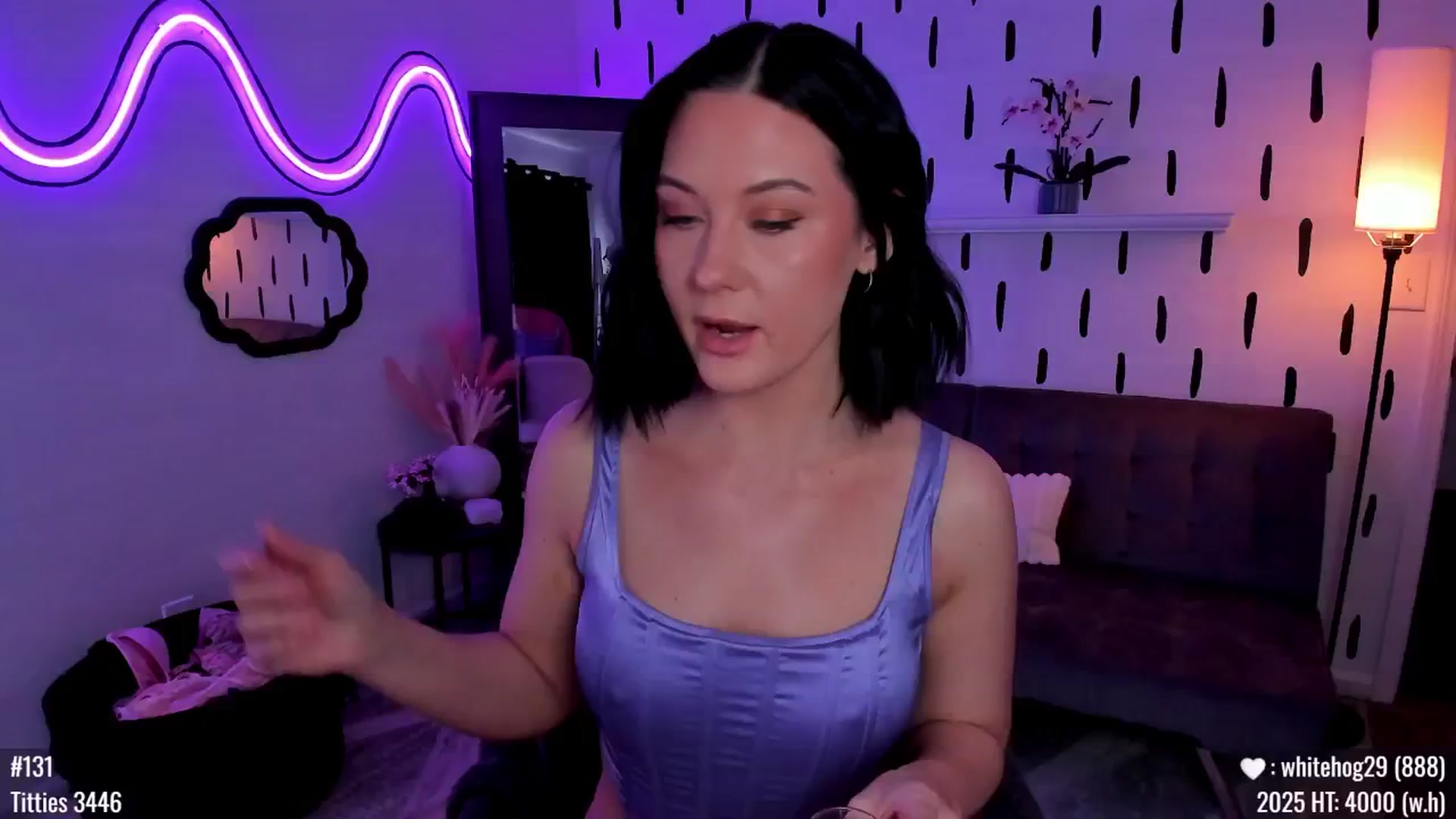 Gallery image thumbnail from addi_x's myfreecams stream on, 01/03/2025, 22:28 image 3 of 20