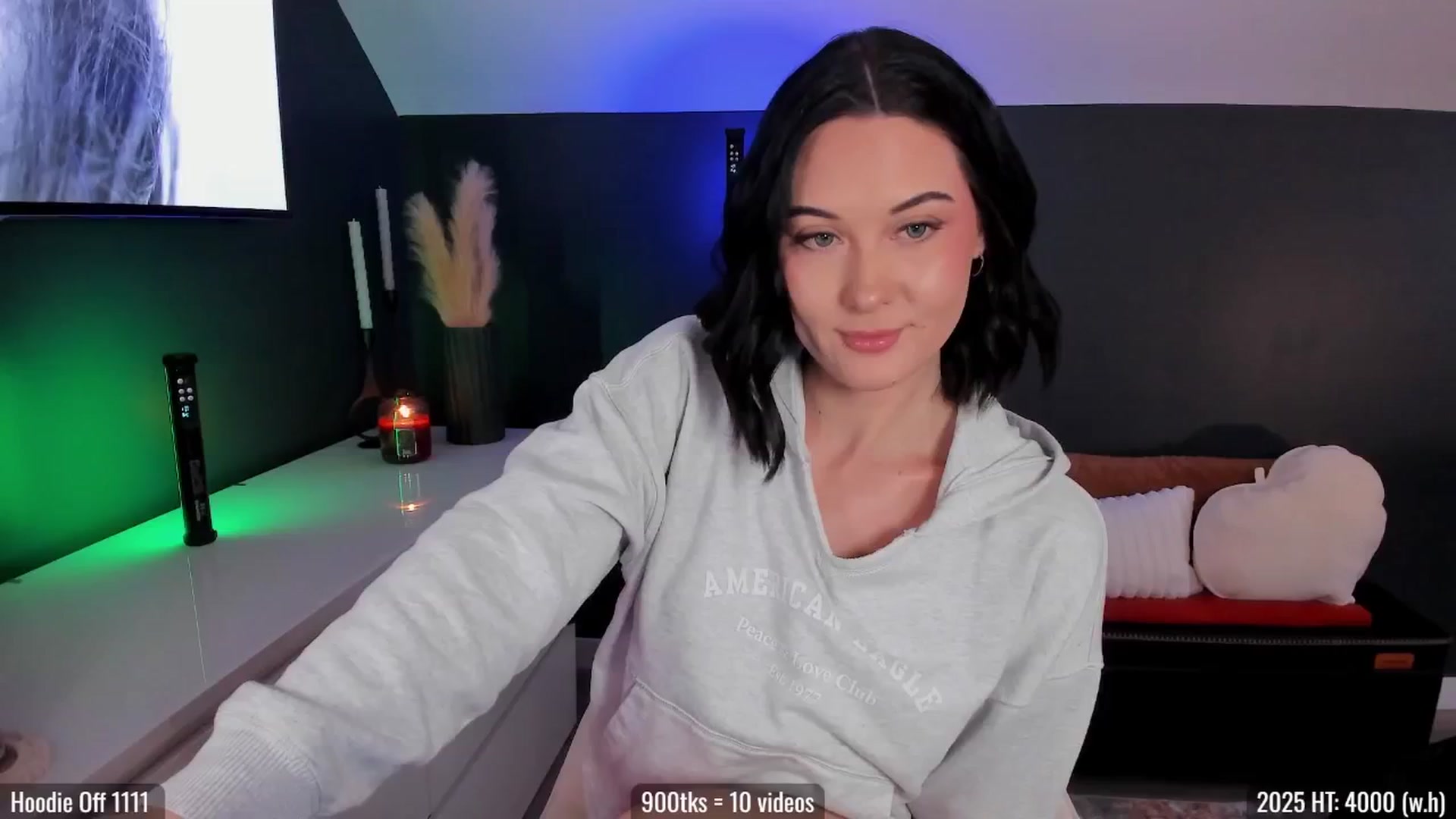 Gallery image thumbnail from addi_x's myfreecams stream on, 01/21/2025, 19:27 image 15 of 20