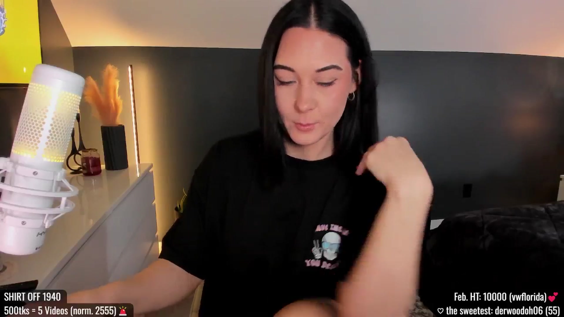 Gallery image thumbnail from addi_x's myfreecams stream on, 02/08/2025, 19:05 image 17 of 20