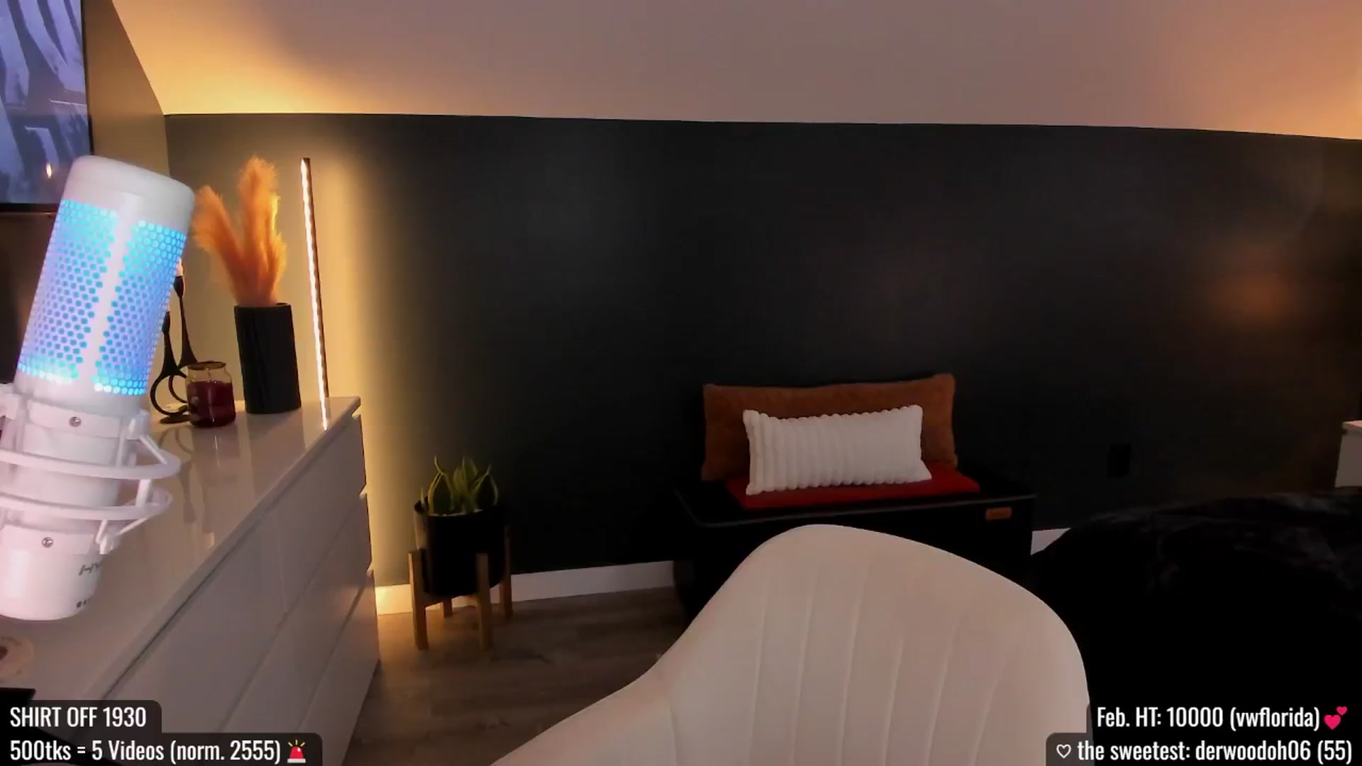 Gallery image thumbnail from addi_x's myfreecams stream on, 02/08/2025, 20:24 image 11 of 20