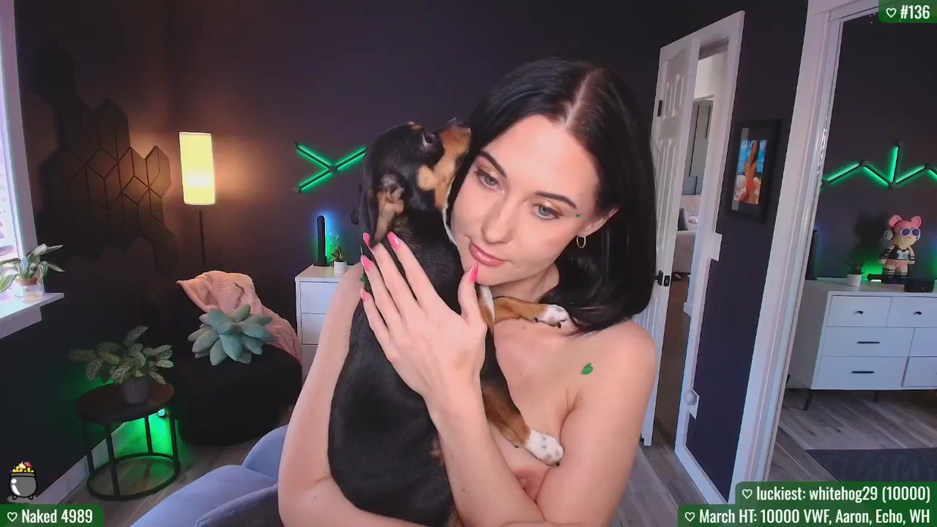 Gallery image thumbnail from addi_x's myfreecams stream on, 03/17/2025, 19:15 image 16 of 20