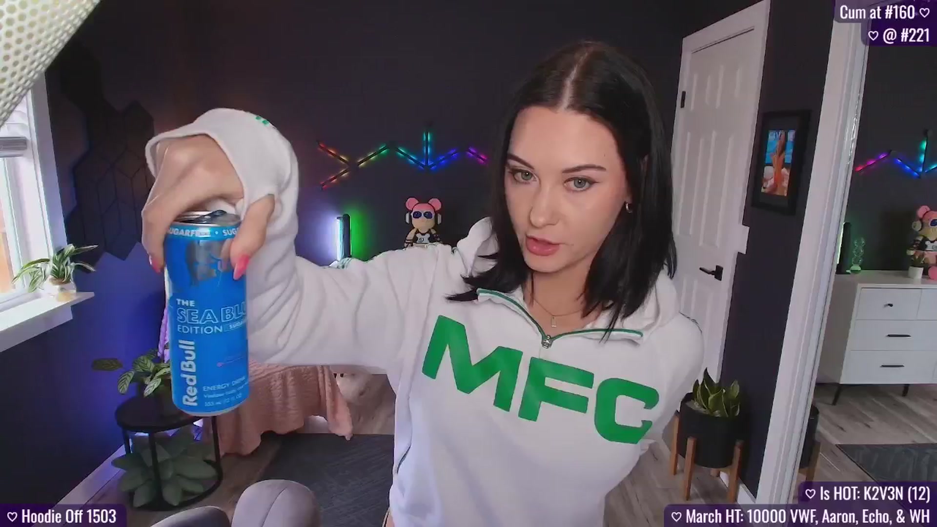 Gallery image thumbnail from addi_x's myfreecams stream on, 03/29/2025, 17:32 image 16 of 20