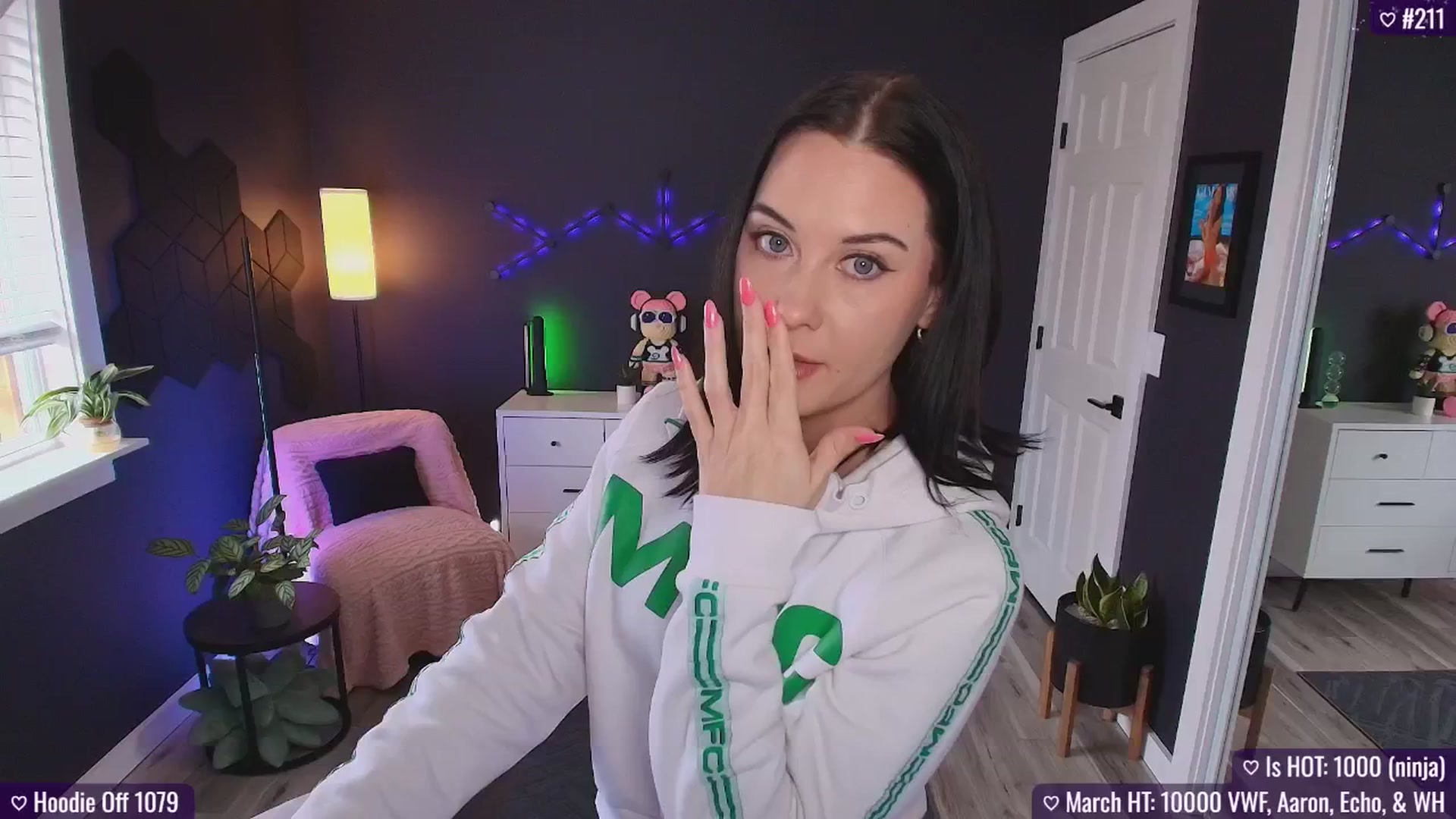 Gallery image thumbnail from addi_x's myfreecams stream on, 03/29/2025, 20:52 image 5 of 20