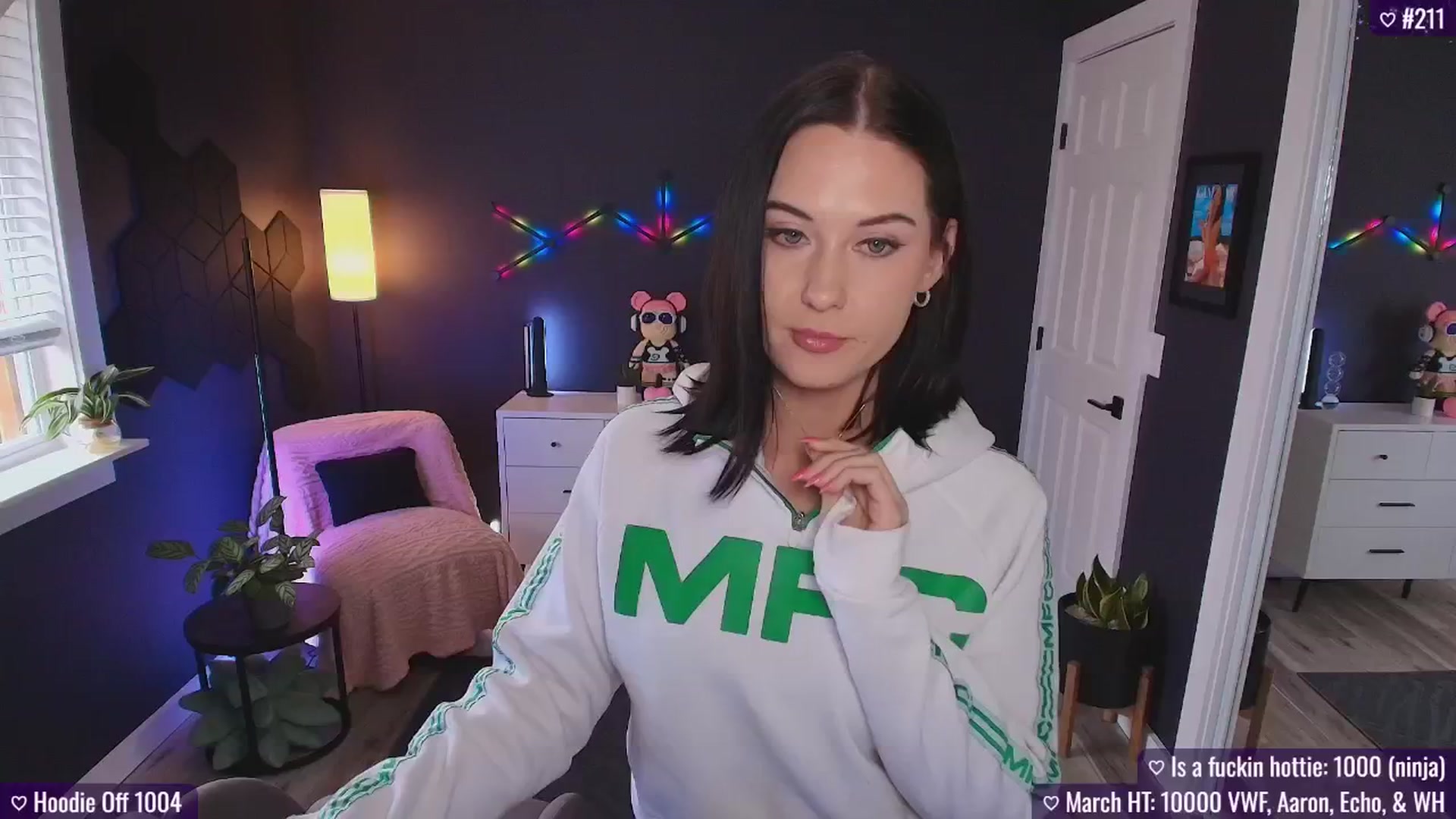 Gallery image thumbnail from addi_x's myfreecams stream on, 03/29/2025, 20:52 image 9 of 20
