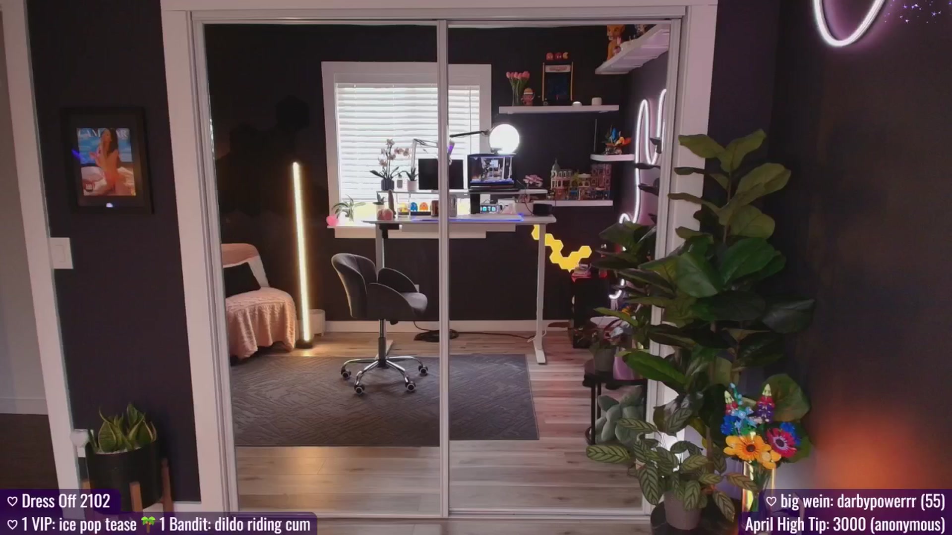 Gallery image thumbnail from addi_x's myfreecams stream on, 04/05/2025, 20:33 image 7 of 20