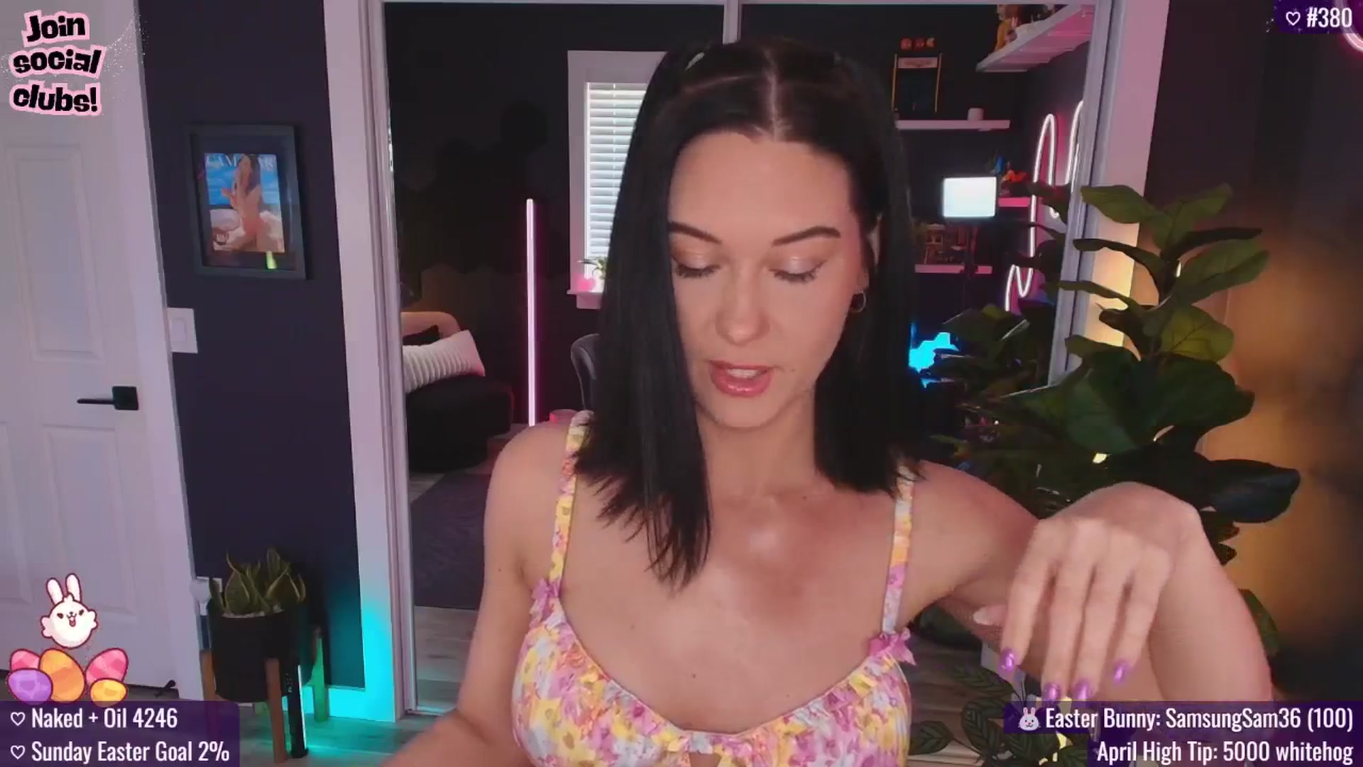 Gallery image thumbnail from addi_x's myfreecams stream on, 04/20/2025, 20:59 image 5 of 20