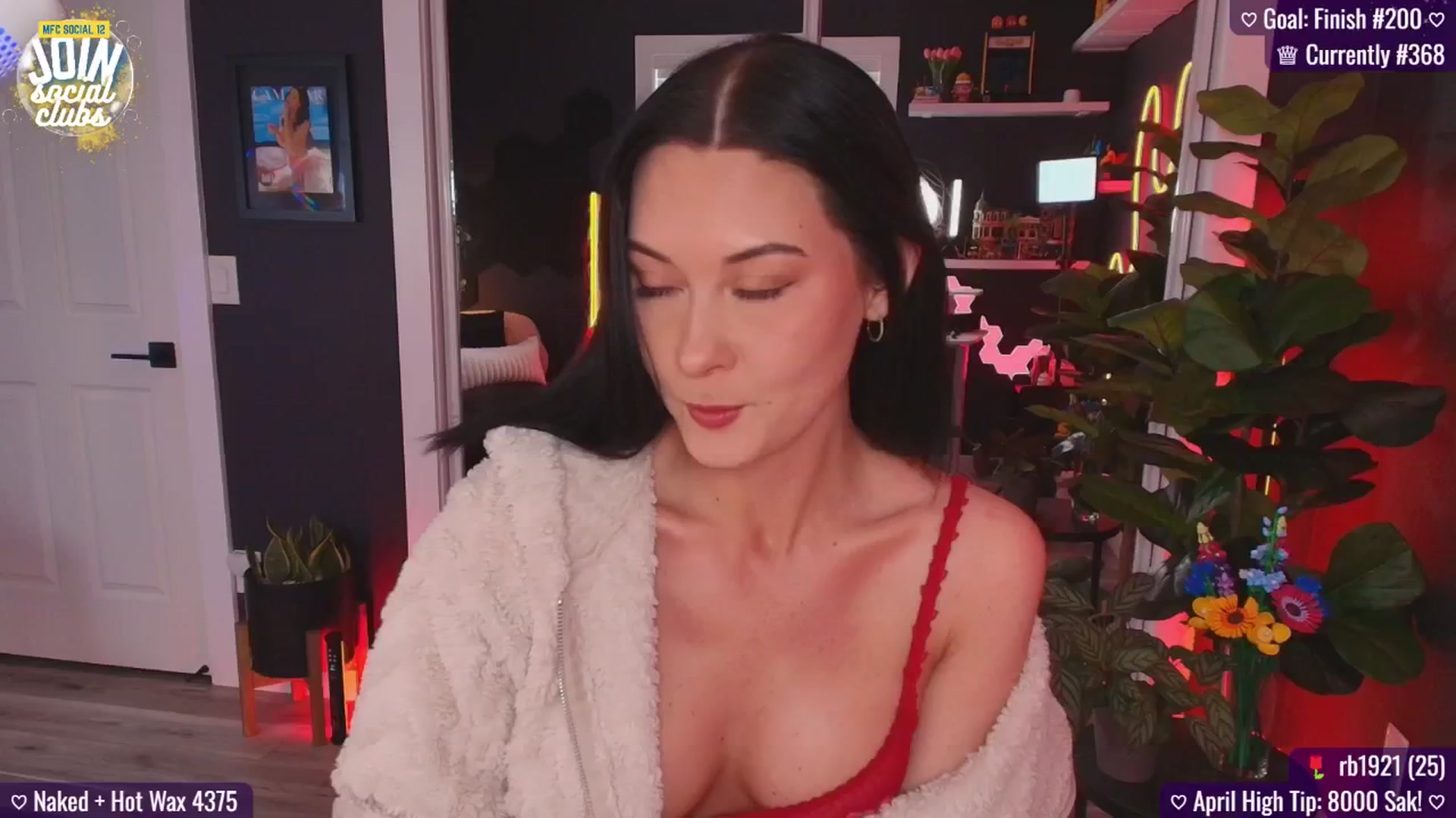 Gallery image thumbnail from addi_x's myfreecams stream on, 04/25/2025, 20:49 image 1 of 20