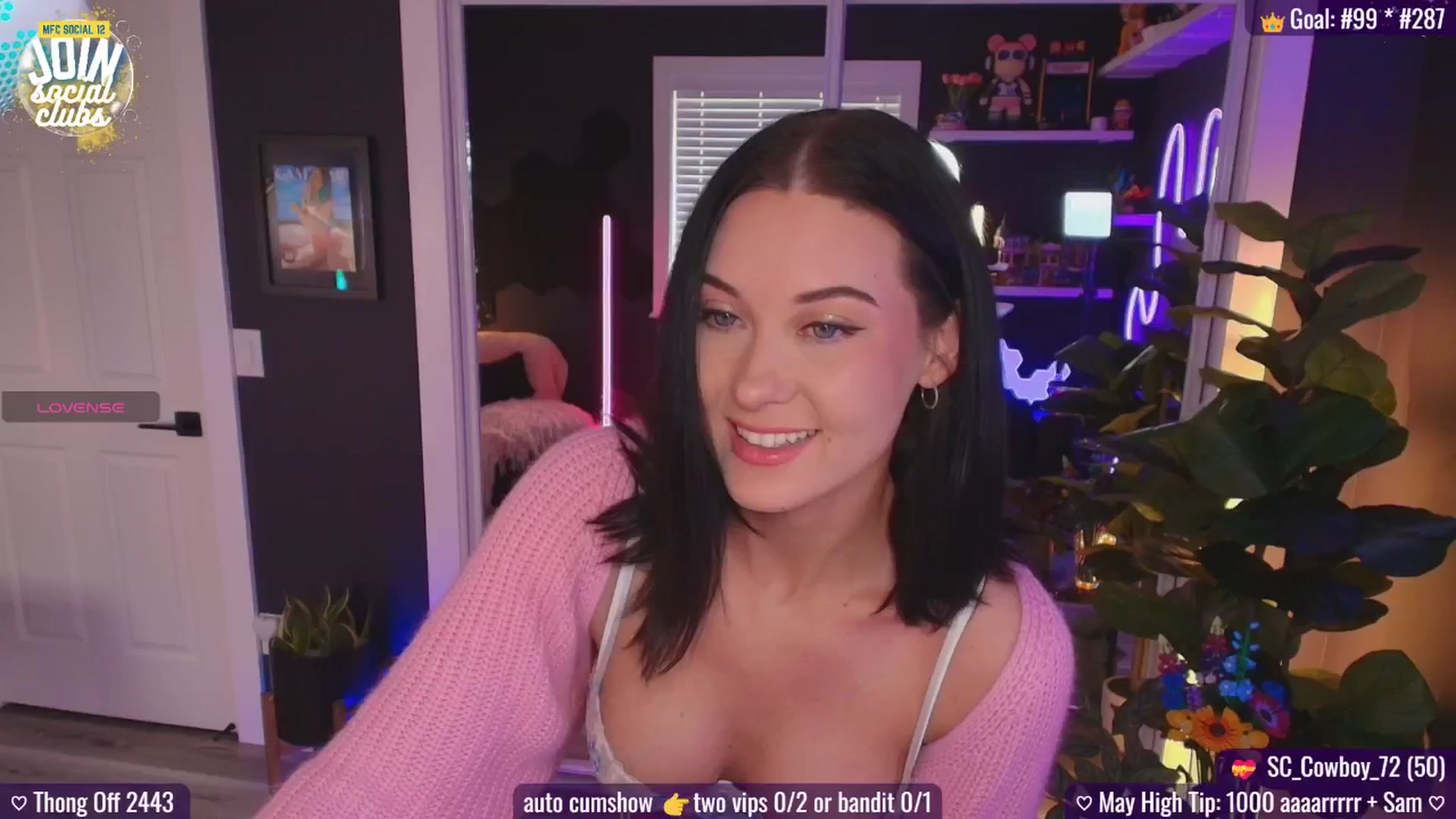 Gallery image thumbnail from addi_x's myfreecams stream on, 05/06/2025, 22:37 image 4 of 20