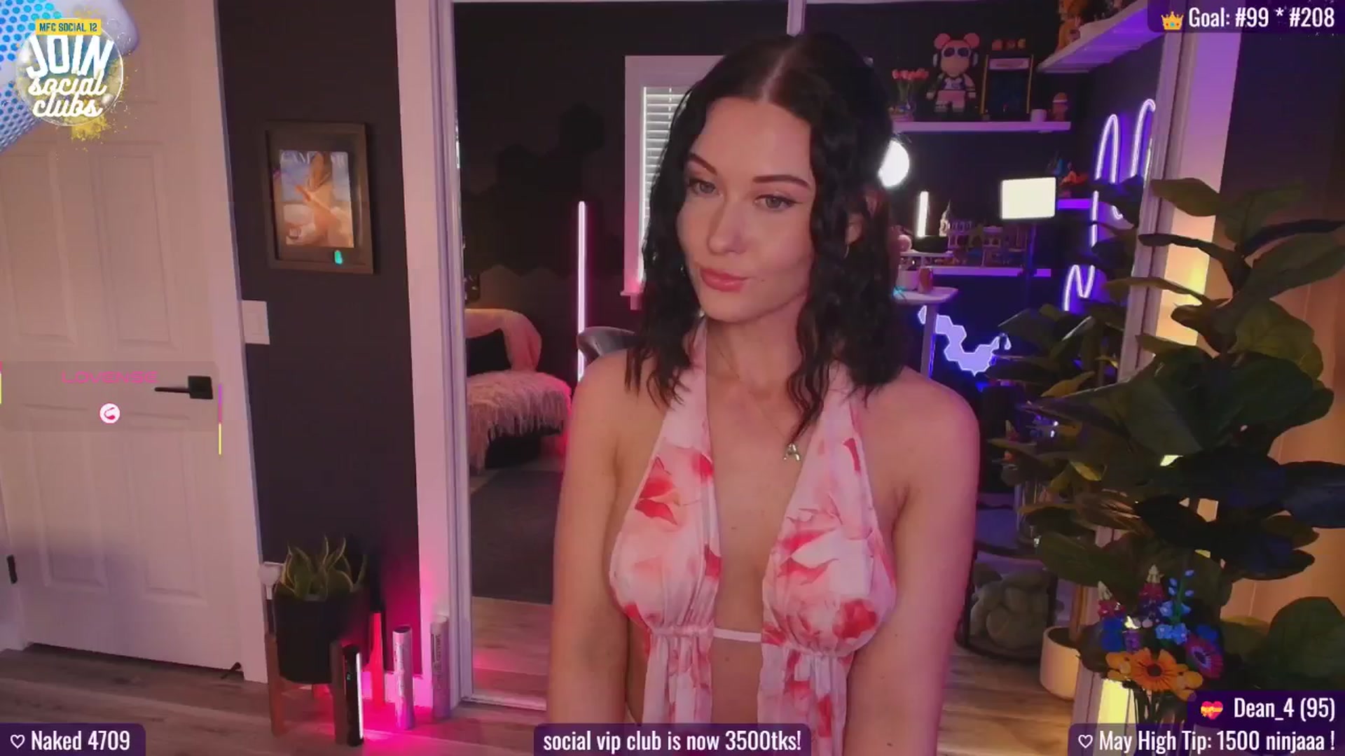 Gallery image thumbnail from addi_x's myfreecams stream on, 05/07/2025, 21:50 image 6 of 20