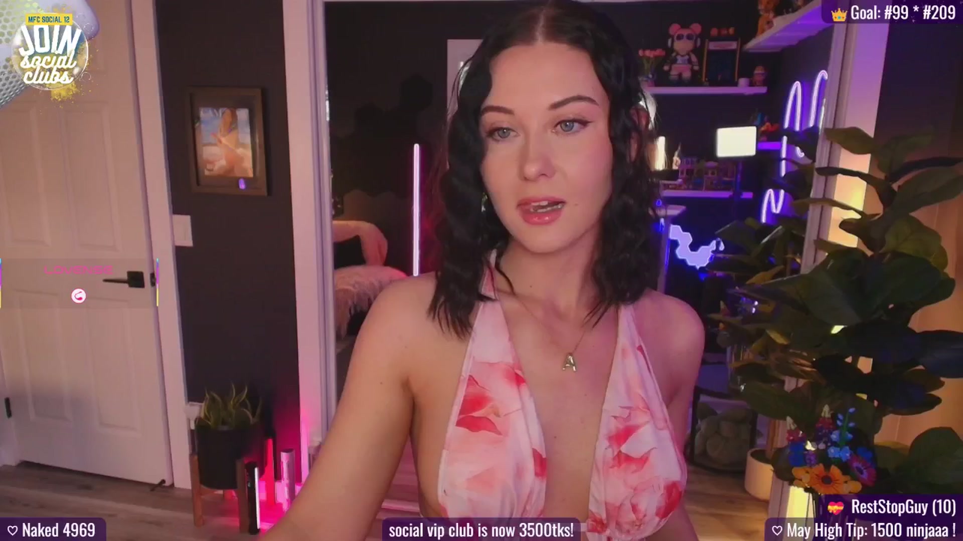 Gallery image thumbnail from addi_x's myfreecams stream on, 05/07/2025, 21:50 image 1 of 20