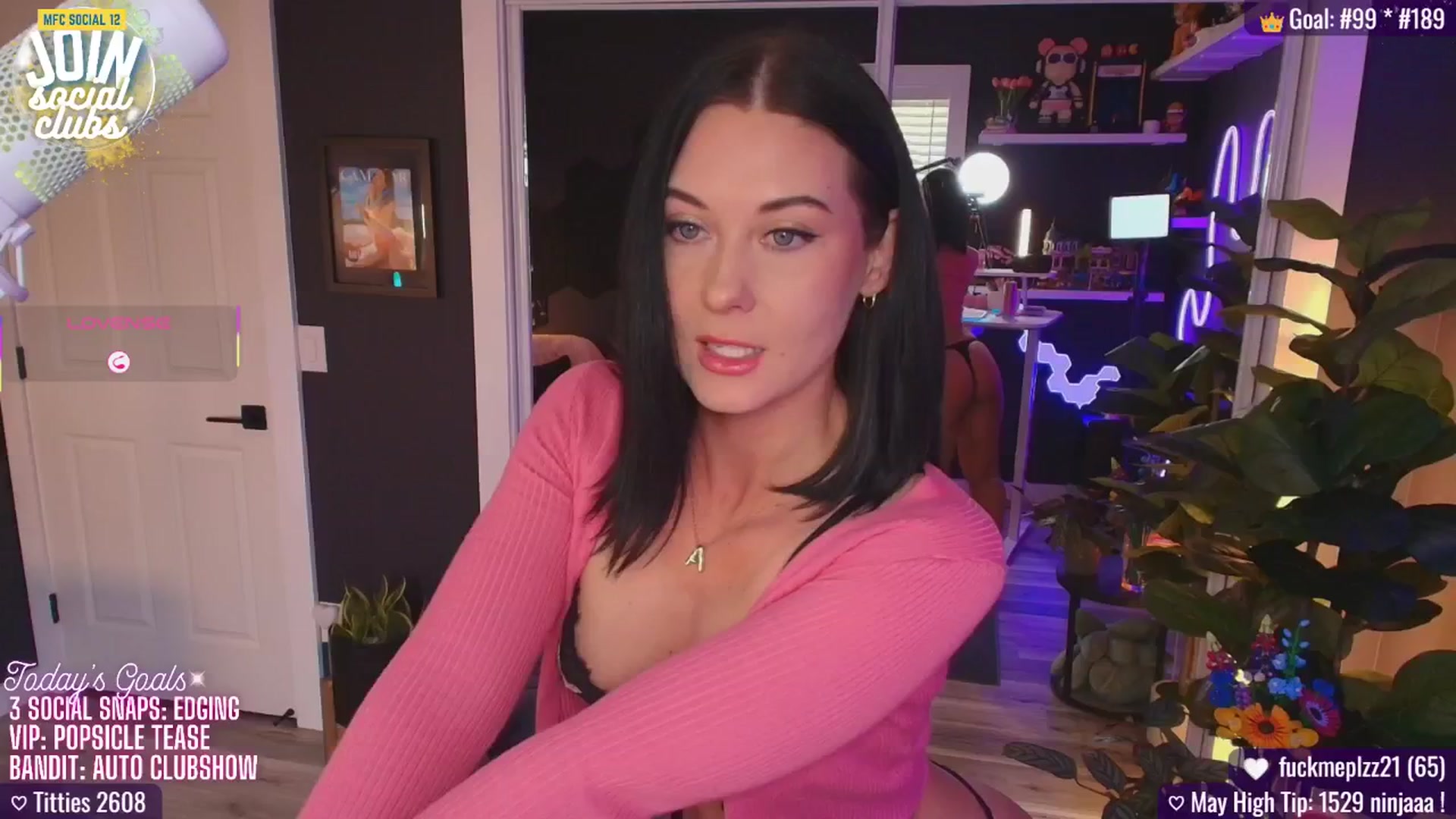 Gallery image thumbnail from addi_x's myfreecams stream on, 05/09/2025, 21:08 image 13 of 20