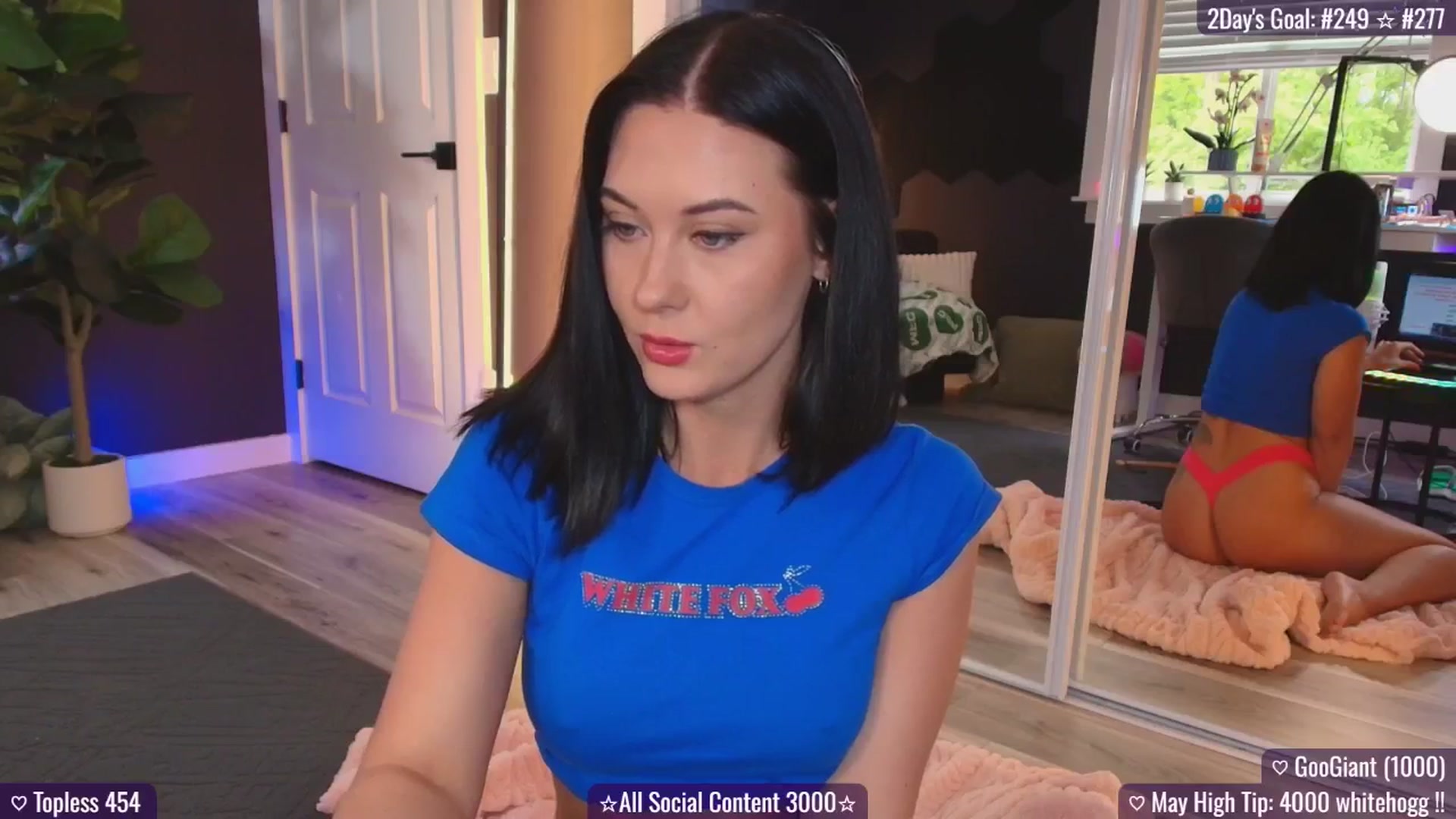 Gallery image thumbnail from addi_x's myfreecams stream on, 05/28/2025, 21:34 image 6 of 20