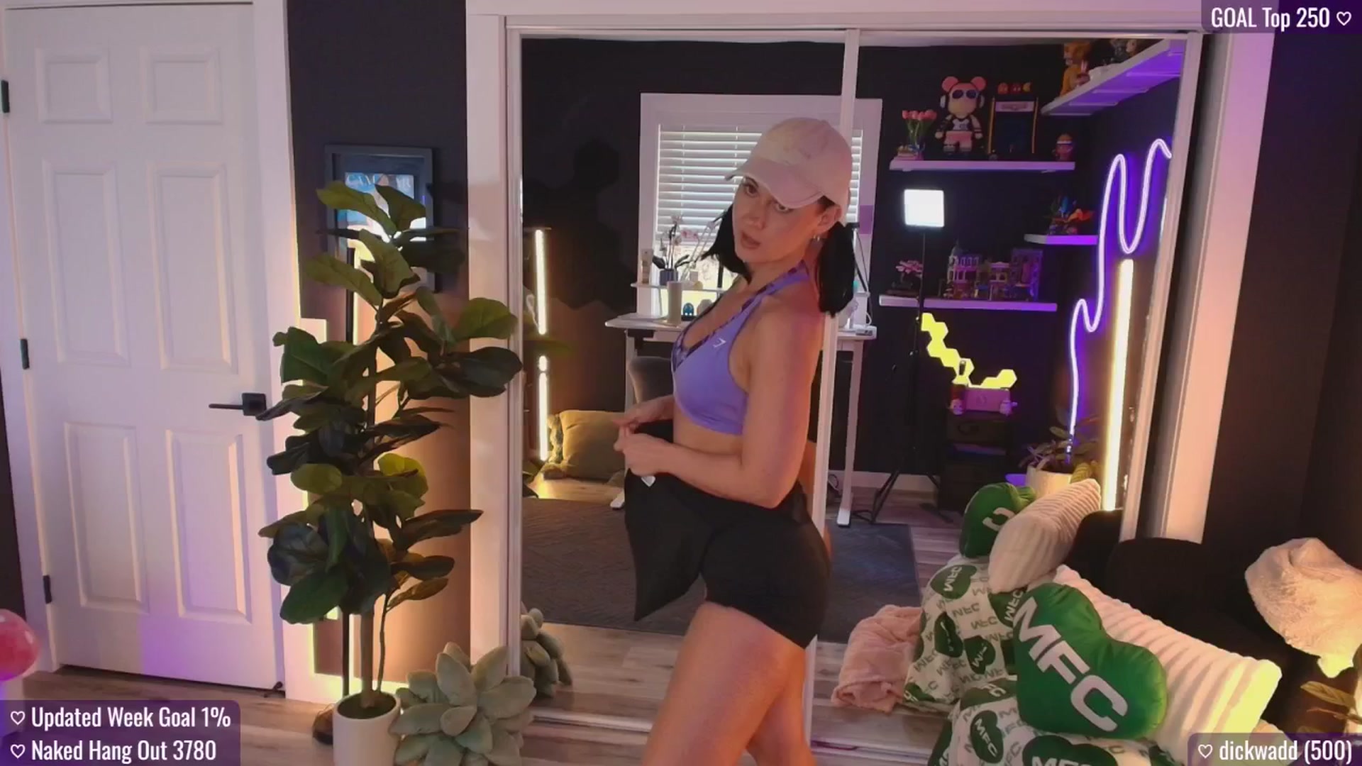 Gallery image thumbnail from addi_x's myfreecams stream on, 06/18/2025, 19:50 image 19 of 20