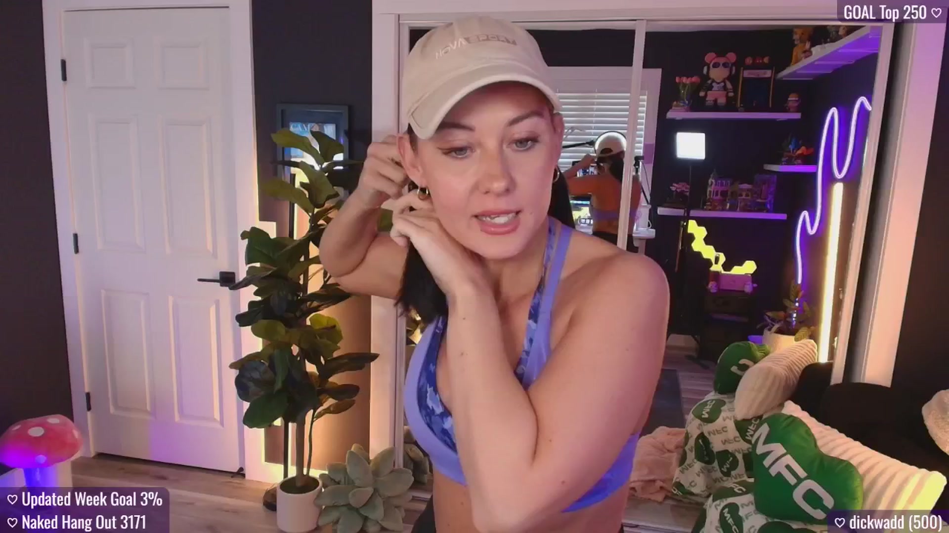 Gallery image thumbnail from addi_x's myfreecams stream on, 06/18/2025, 22:05 image 11 of 20