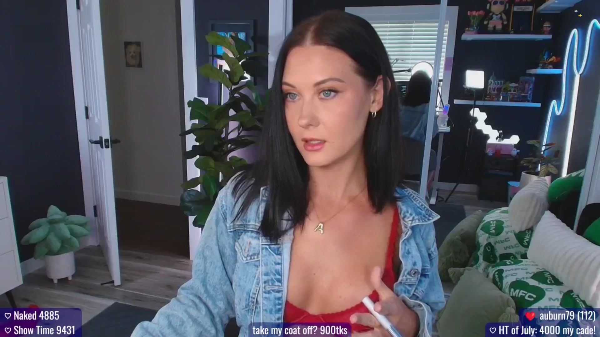 Gallery image thumbnail from addi_x's myfreecams stream on, 07/29/2025, 19:57 image 15 of 20