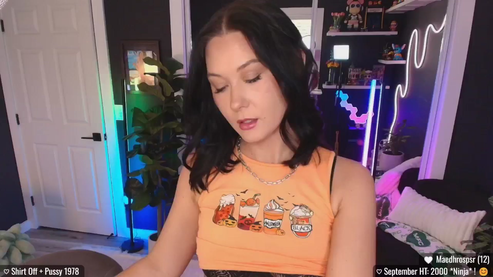 Gallery image thumbnail from addi_x's myfreecams stream on, 09/05/2025, 19:00 image 6 of 20