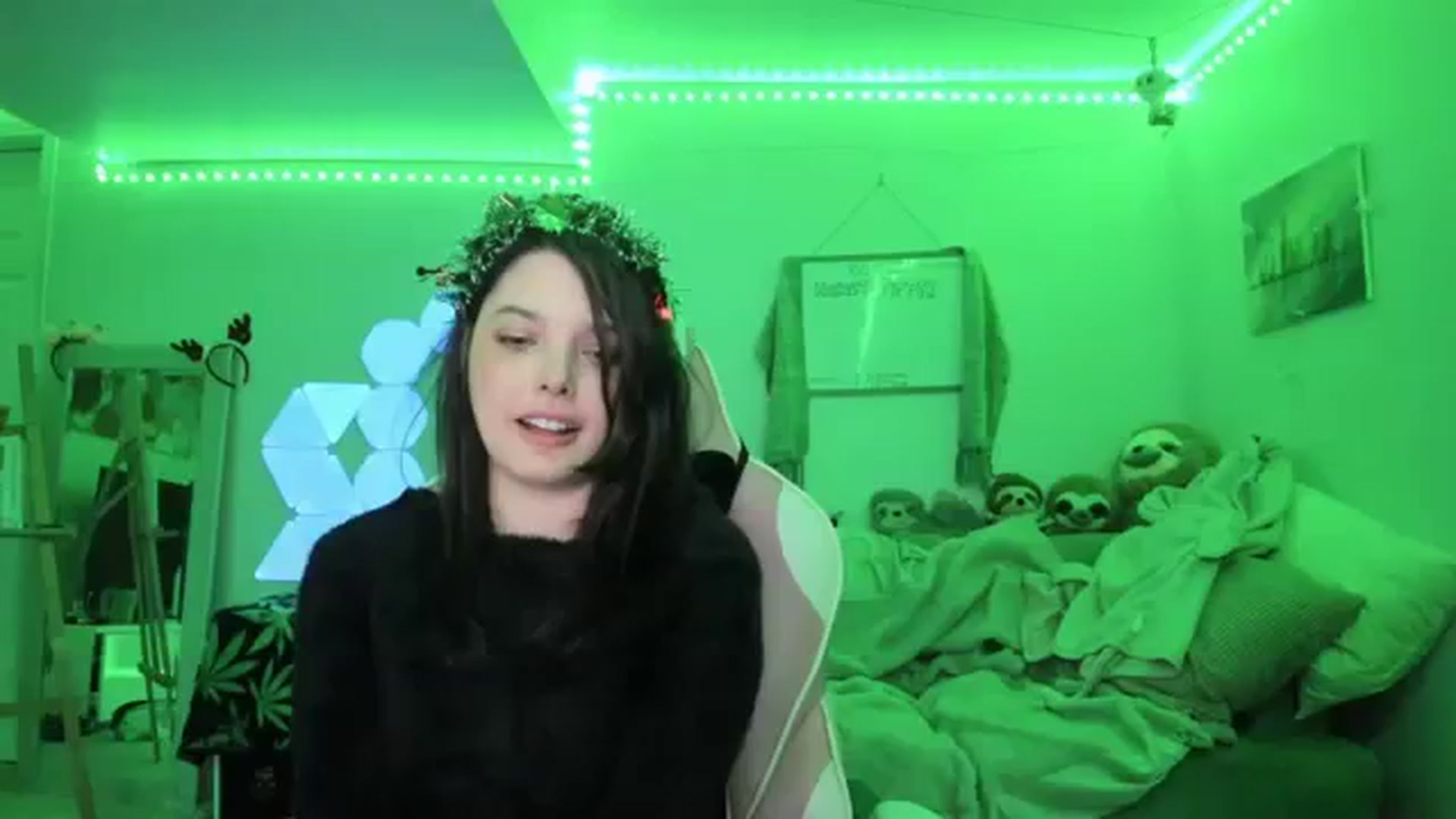 Gallery image thumbnail from adi_spice's myfreecams stream on, 12/21/2023, 04:41 image 11 of 20