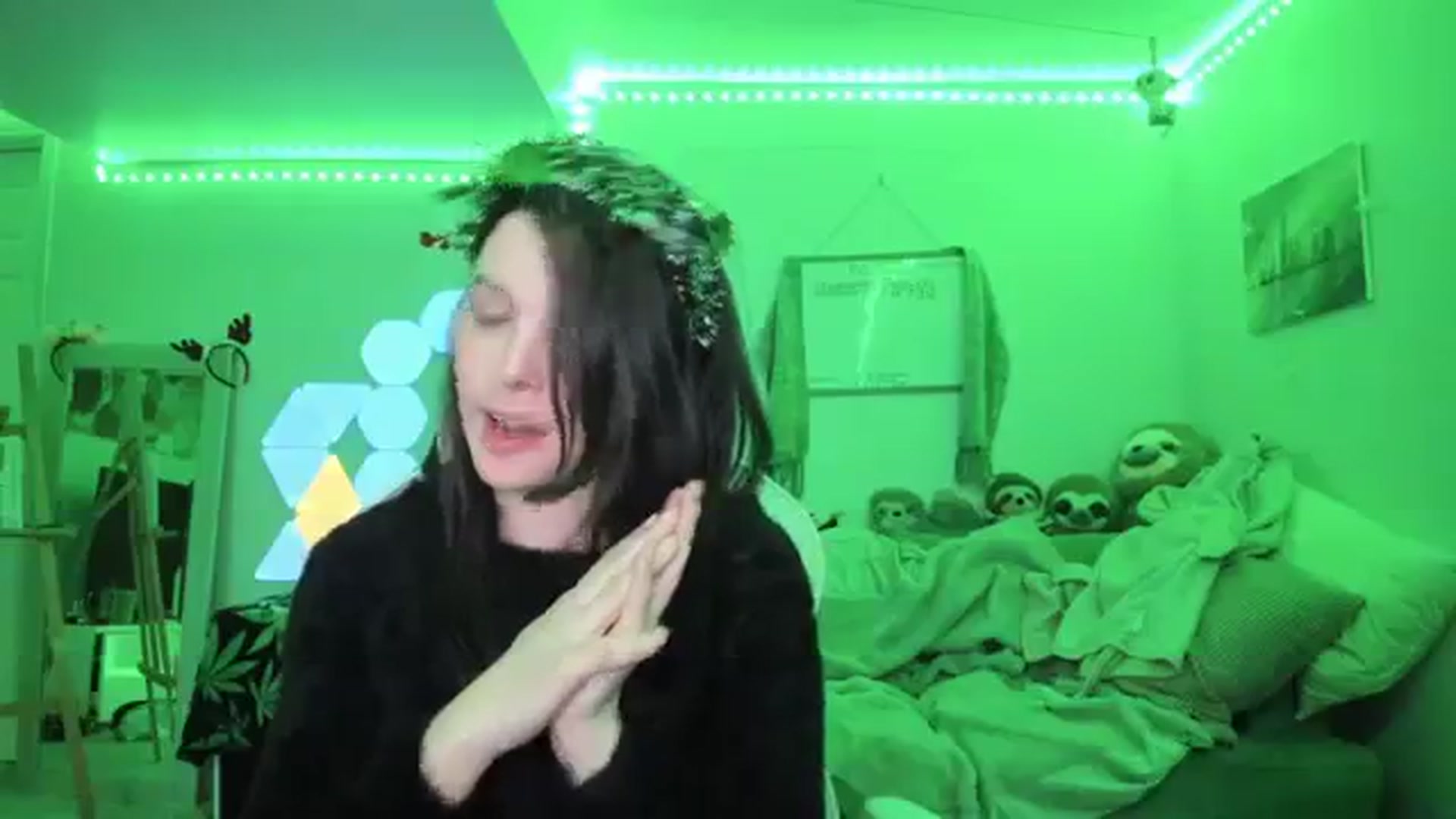 Gallery image thumbnail from adi_spice's myfreecams stream on, 12/21/2023, 04:41 image 10 of 20