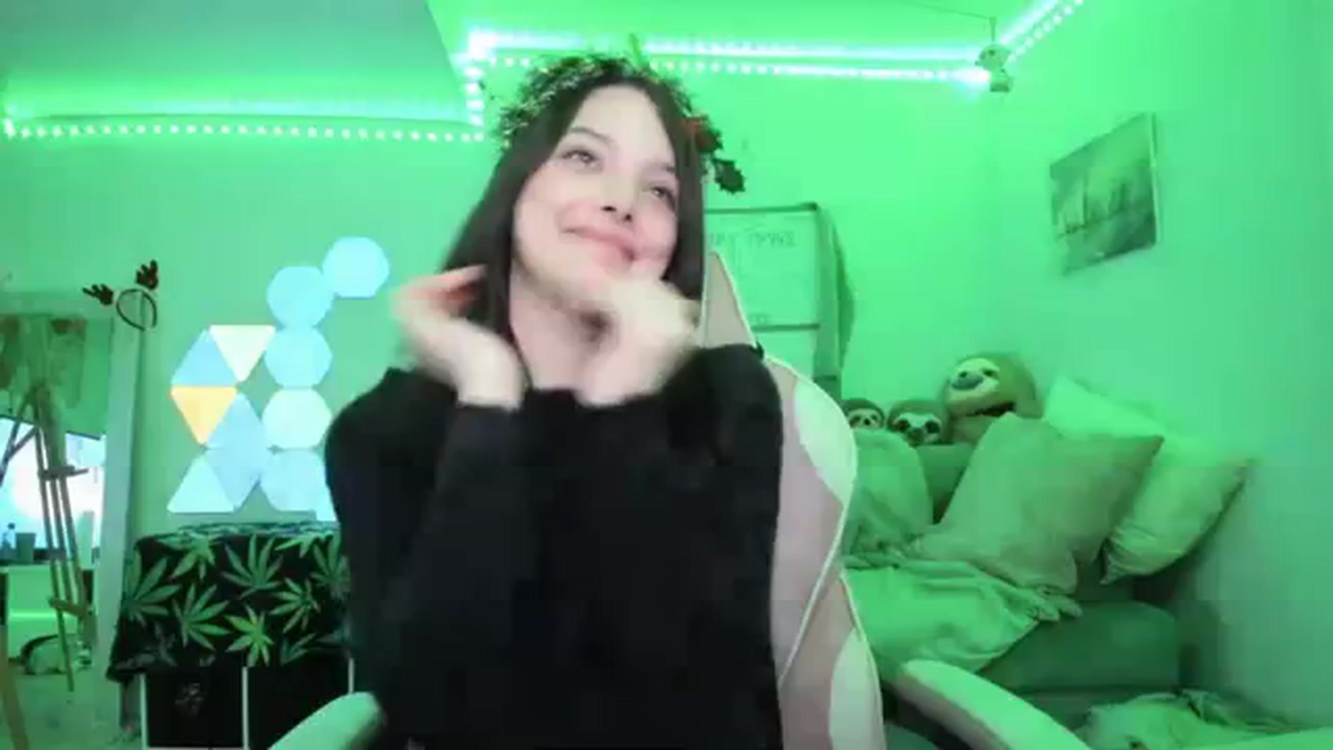 Gallery image thumbnail from adi_spice's myfreecams stream on, 12/21/2023, 04:41 image 1 of 20