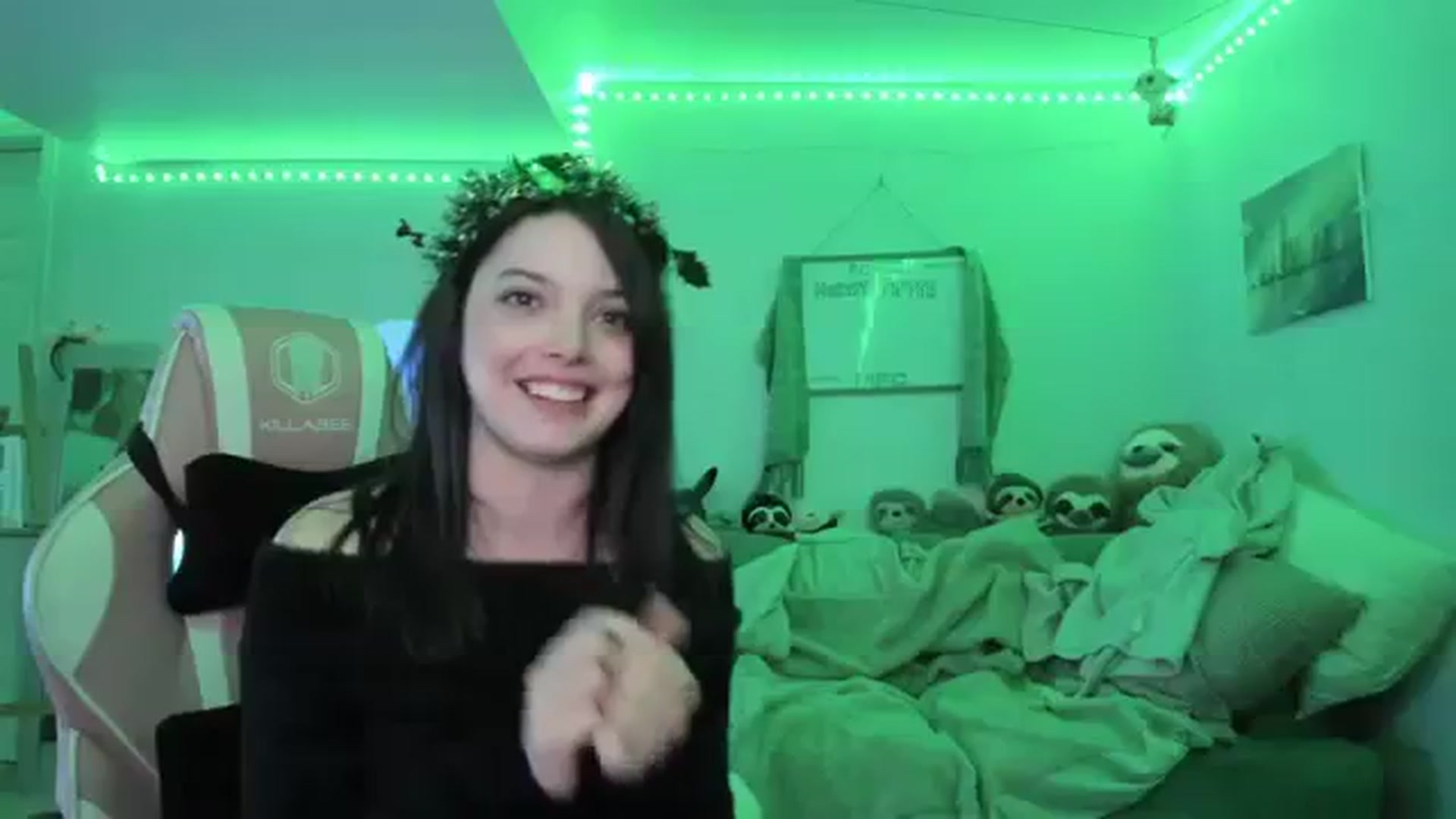 Gallery image thumbnail from adi_spice's myfreecams stream on, 12/21/2023, 04:41 image 7 of 20